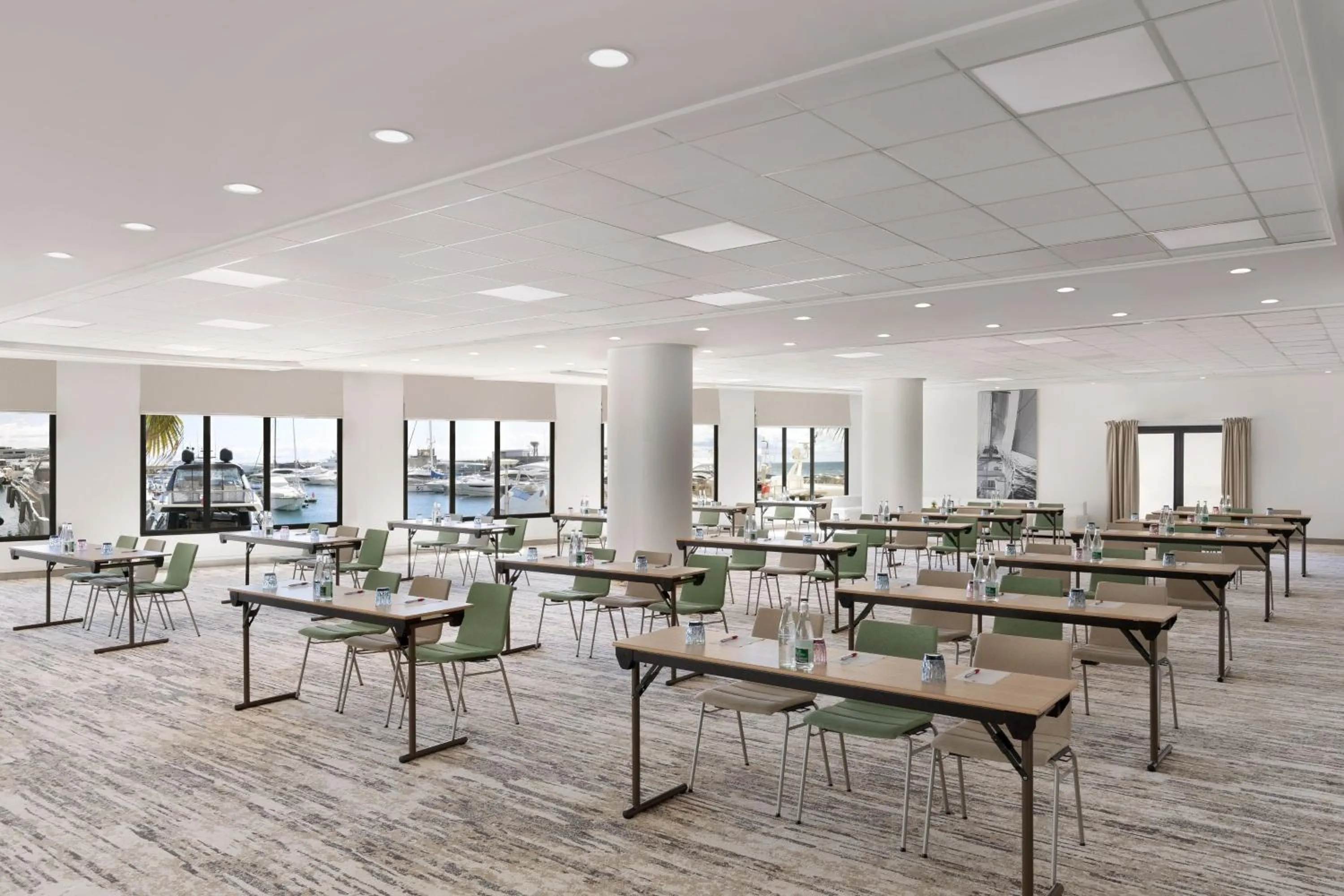 Meeting/conference room in Riviera Marriott Hotel La Porte De Monaco