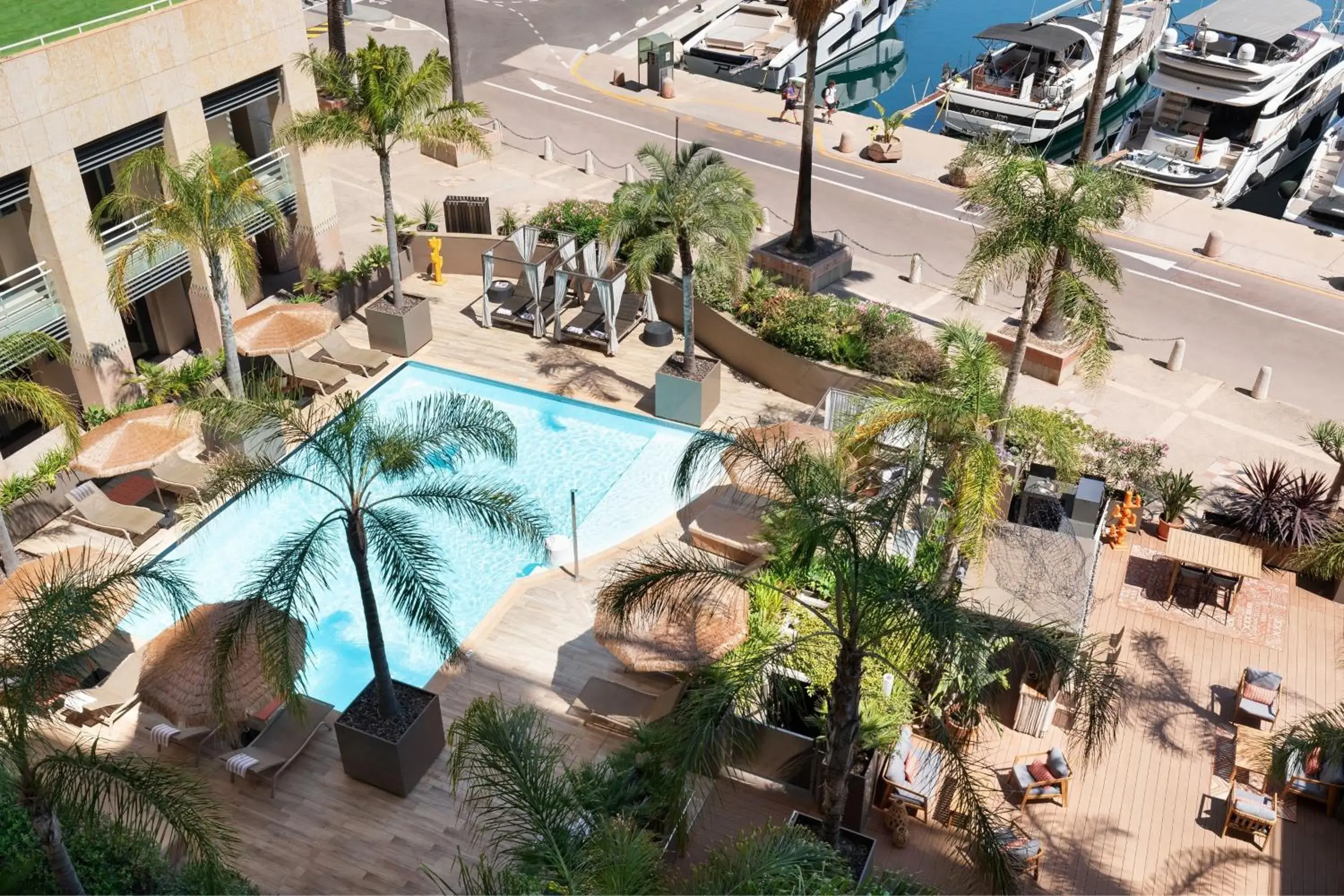 Property building in Riviera Marriott Hotel La Porte De Monaco Property building in Riviera Marriott Hotel La Porte De Monaco