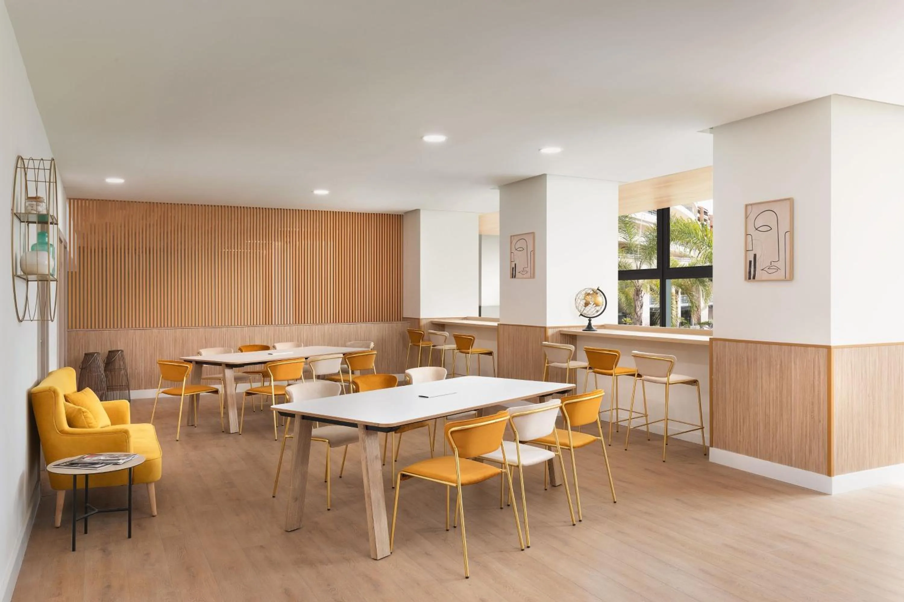 Meeting/conference room in Riviera Marriott Hotel La Porte De Monaco