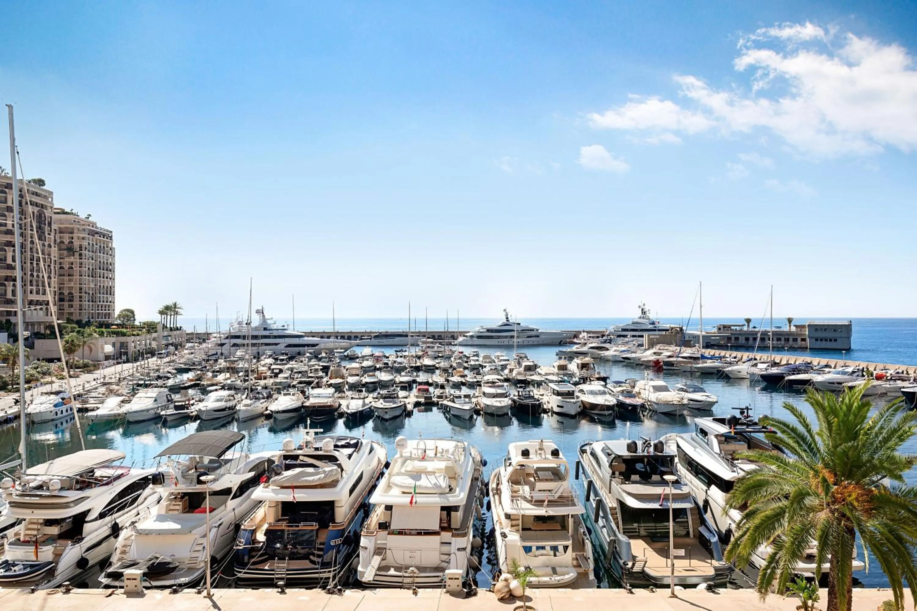 Photo of the whole room in Riviera Marriott Hotel La Porte De Monaco
