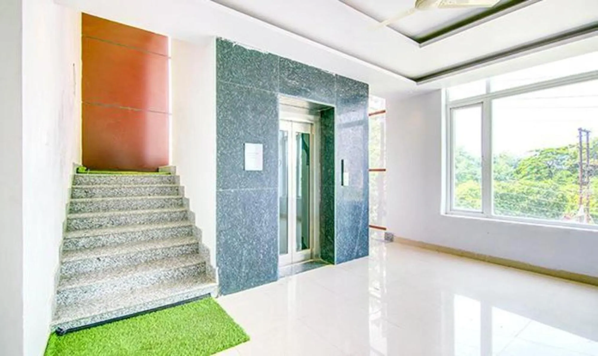 Lobby or reception in FabHotel The Gayatri Palace