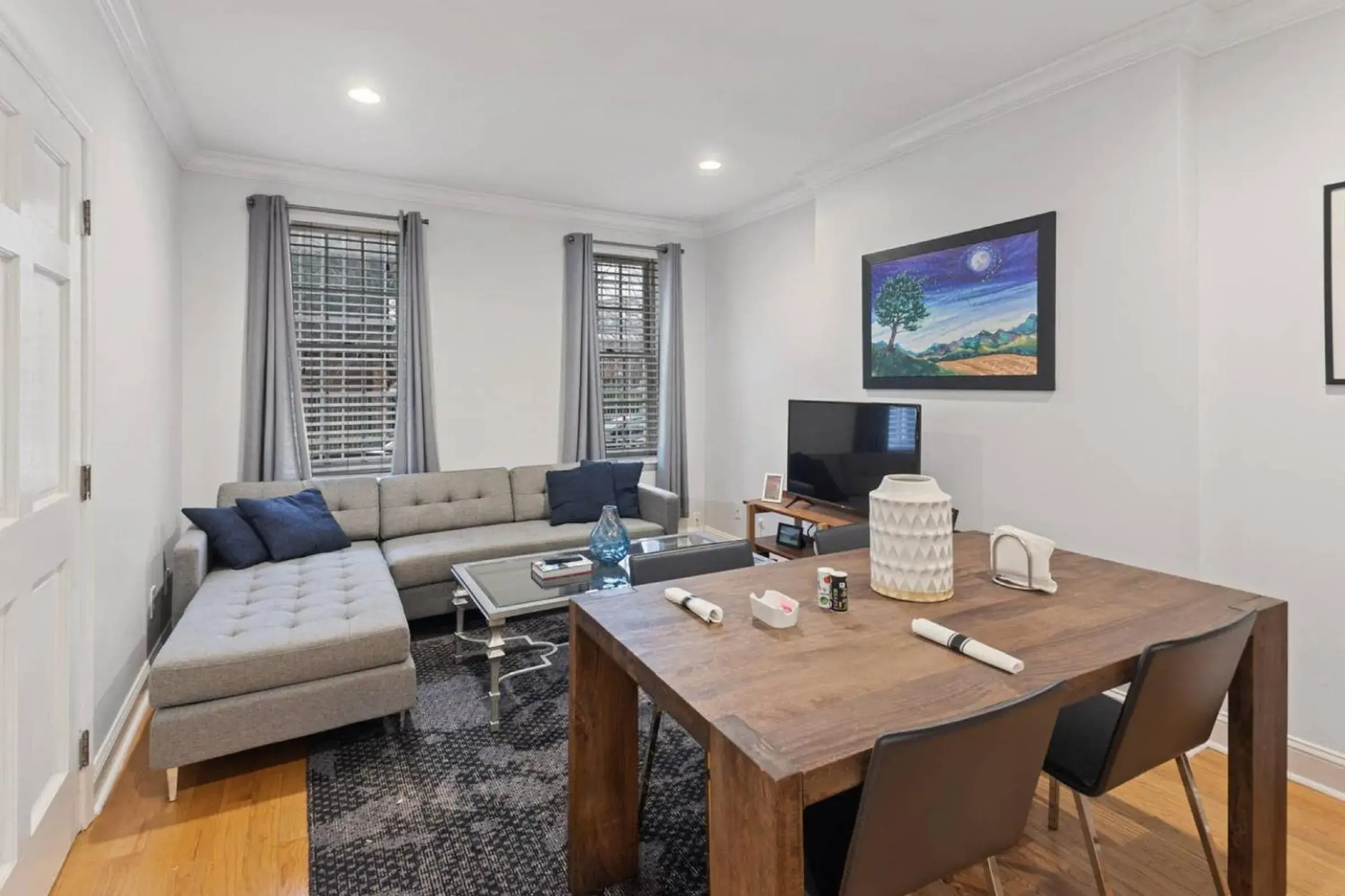 Beautiful 2 bedroom-Graduate Hospital-Back Patio Beautiful 2 bedroom-Graduate Hospital-Back Patio