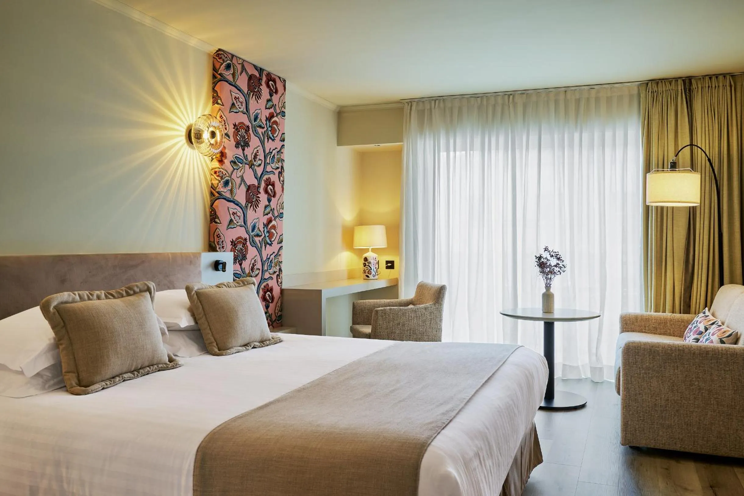 Bedroom, Bed in Villa d'Estelle