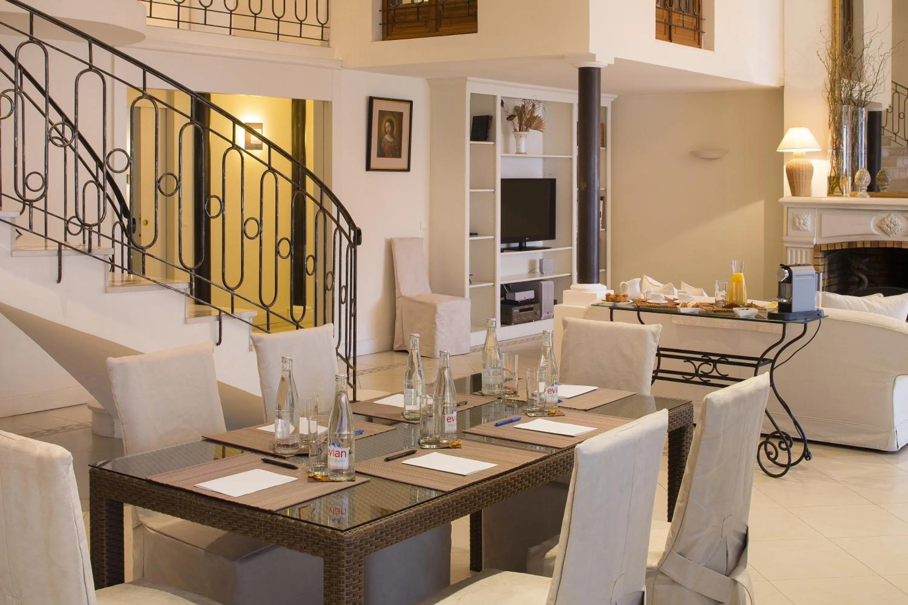 Banquet/Function facilities in Villa d'Estelle