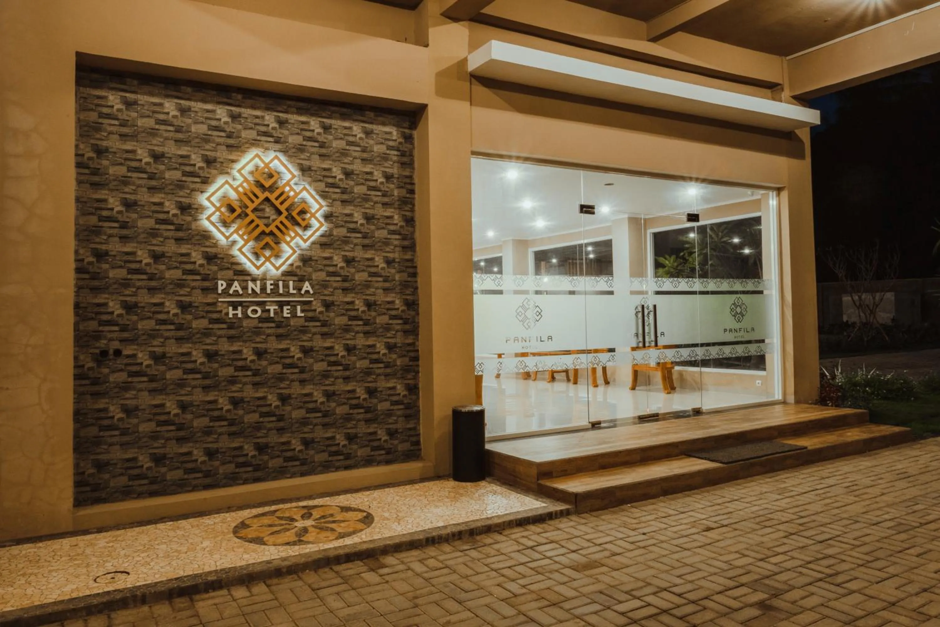 Facade/entrance in panfila hotel
