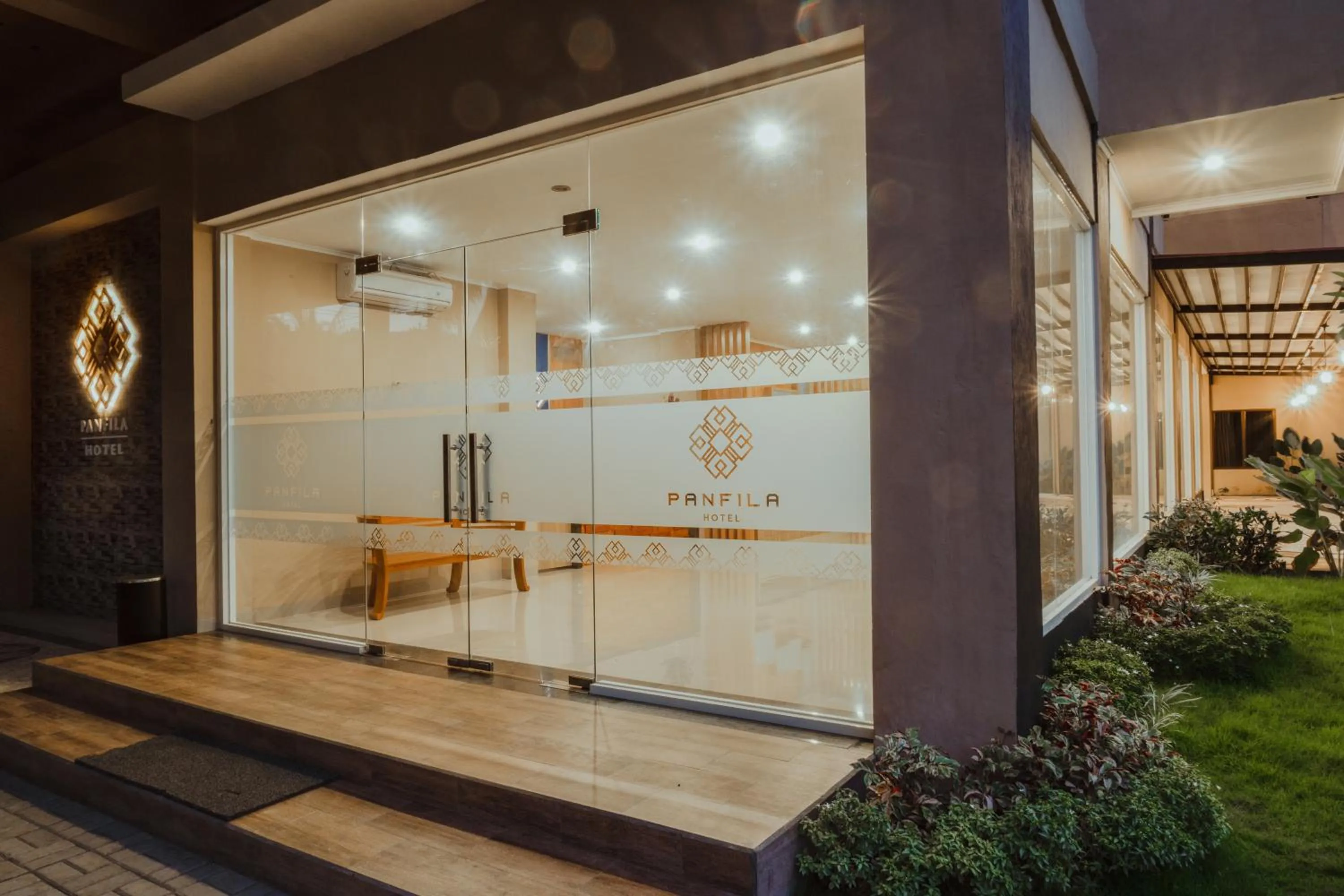 Facade/entrance in panfila hotel