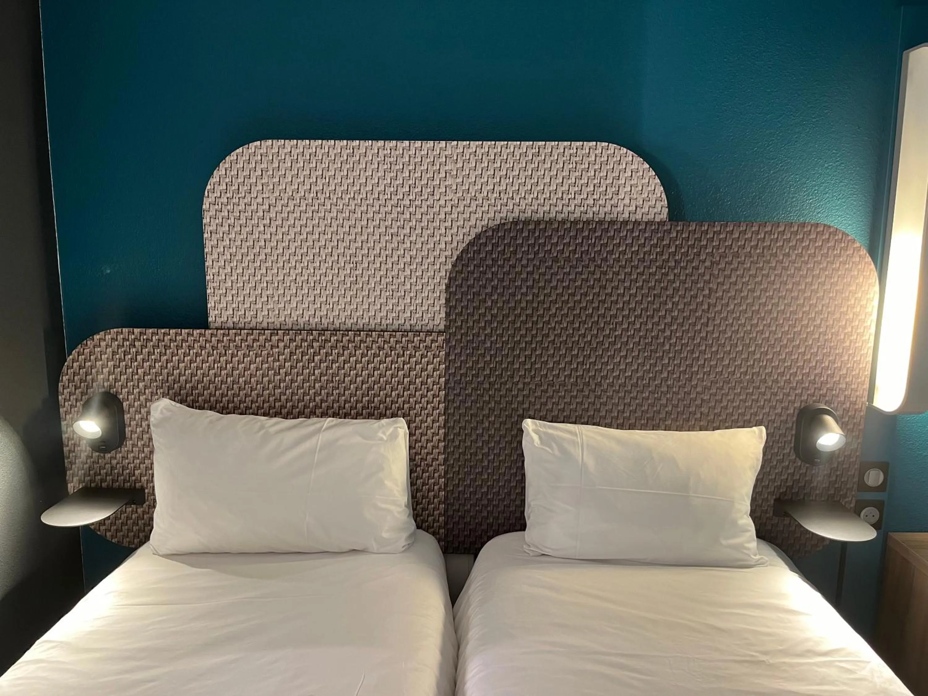 Bed in ibis Budget Liege