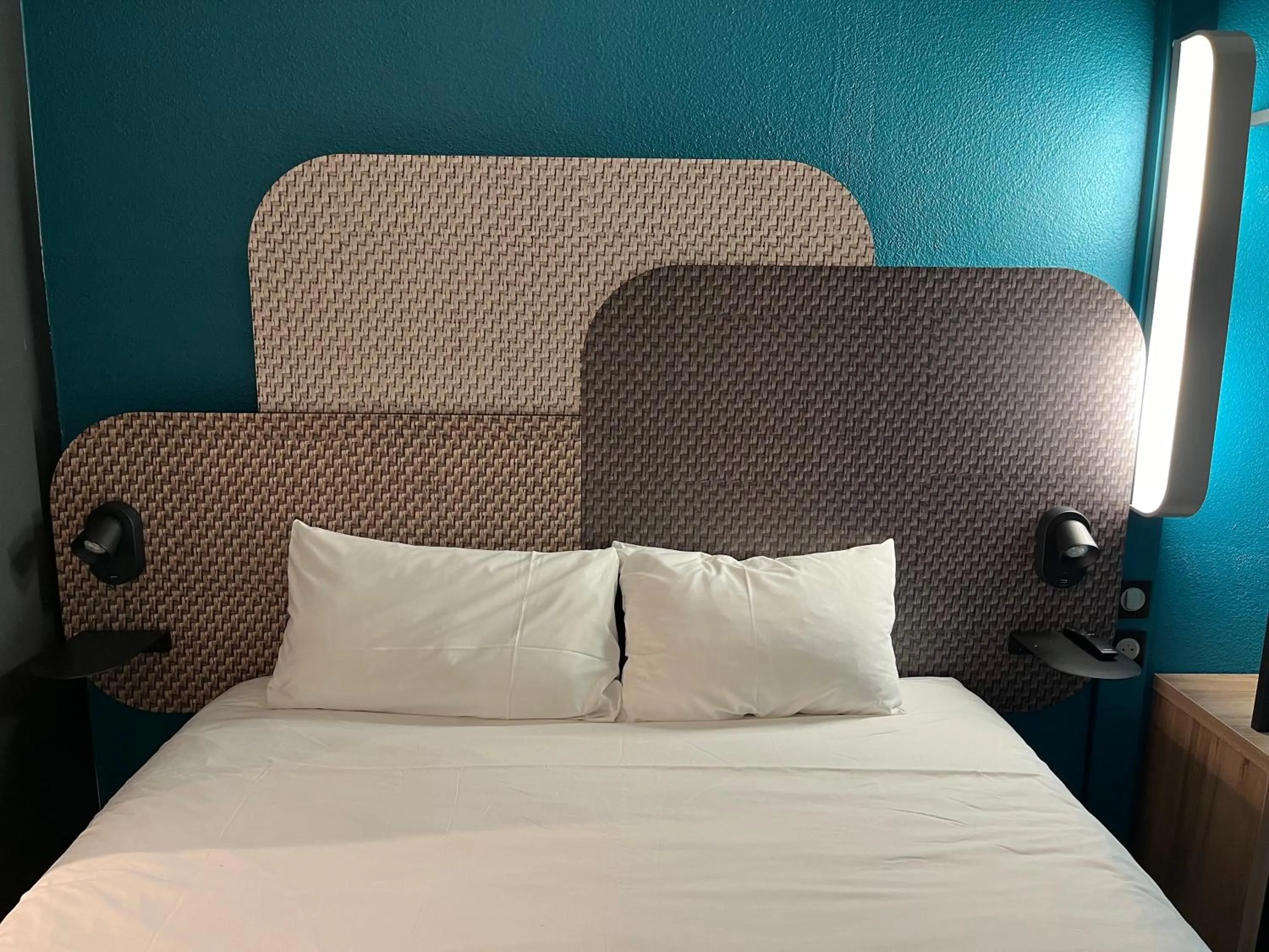 Bed in ibis Budget Liege