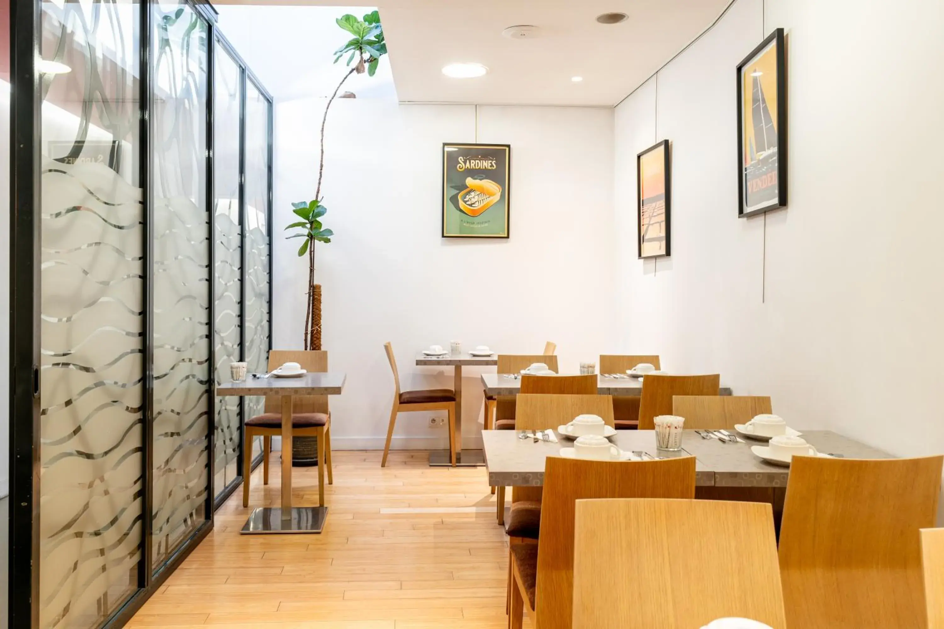 Restaurant/places to eat in Hôtel Astoria Restaurant/places to eat in Hôtel Astoria