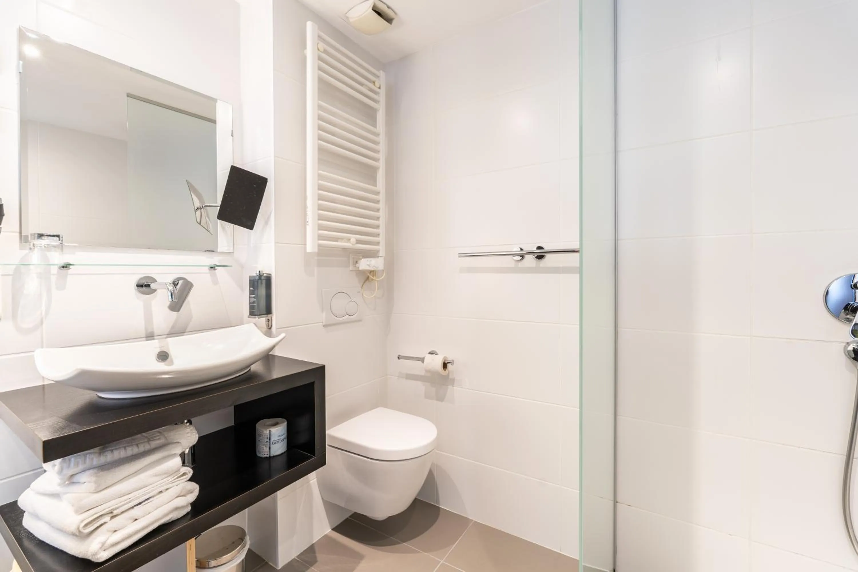 Bathroom in Hôtel Astoria