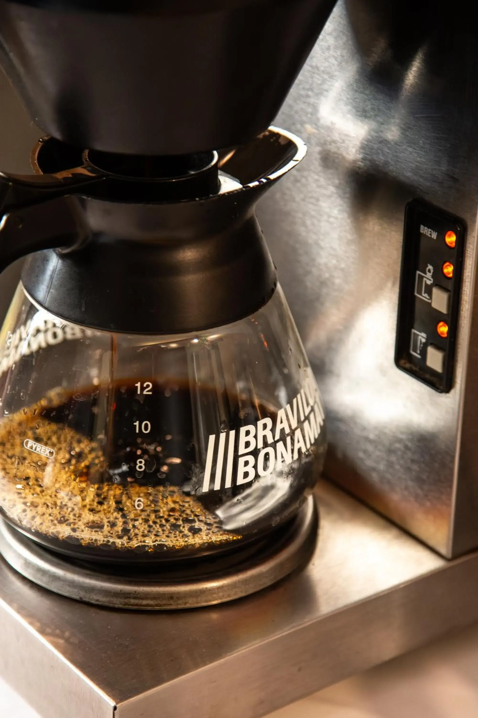 Lounge or bar in OLDEGAR Hôtel Lounge or bar in OLDEGAR Hôtel