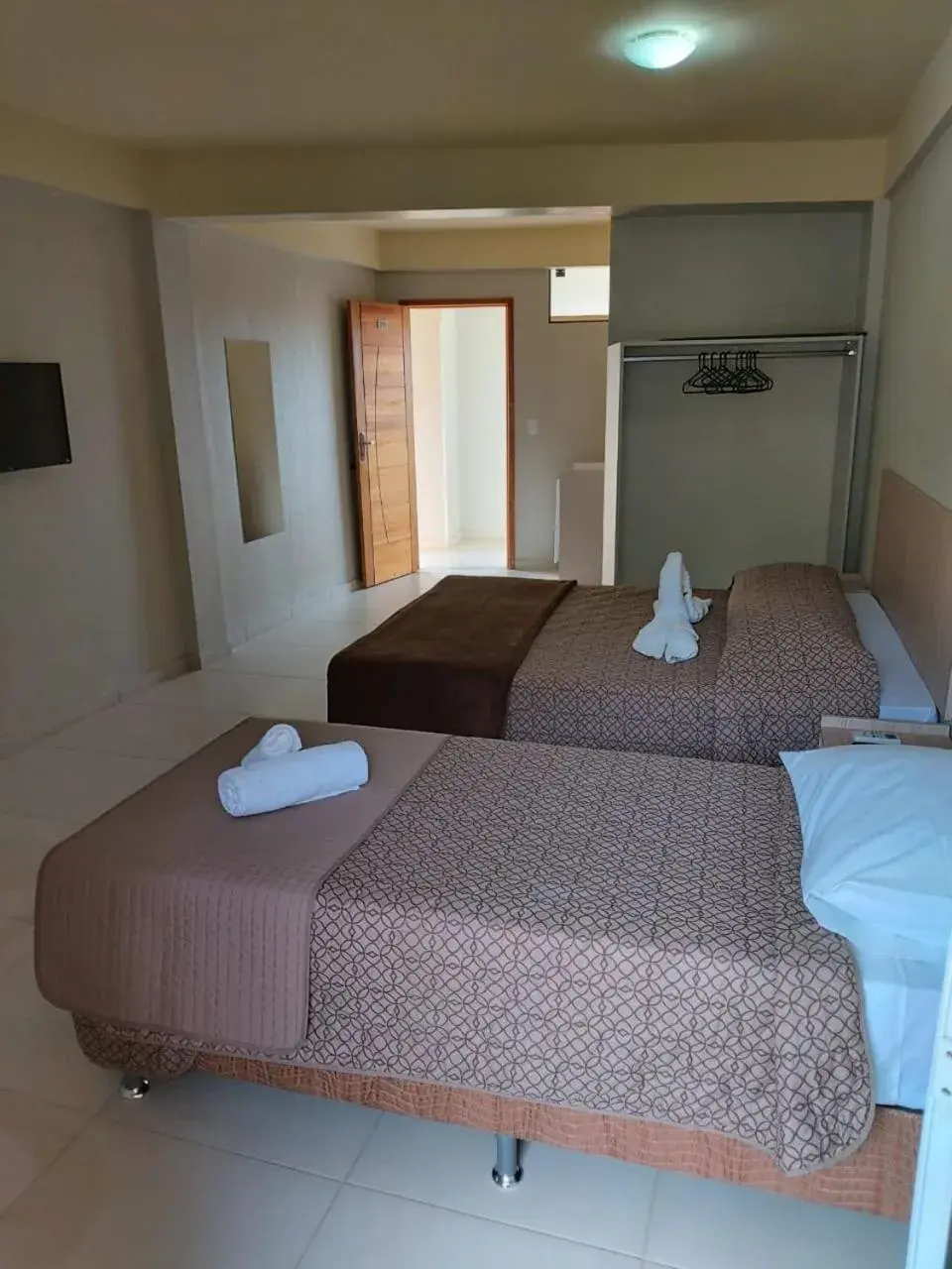 Double Room with Extra Bed in Lebanon Praia Hotel Double Room with Extra Bed in Lebanon Praia Hotel