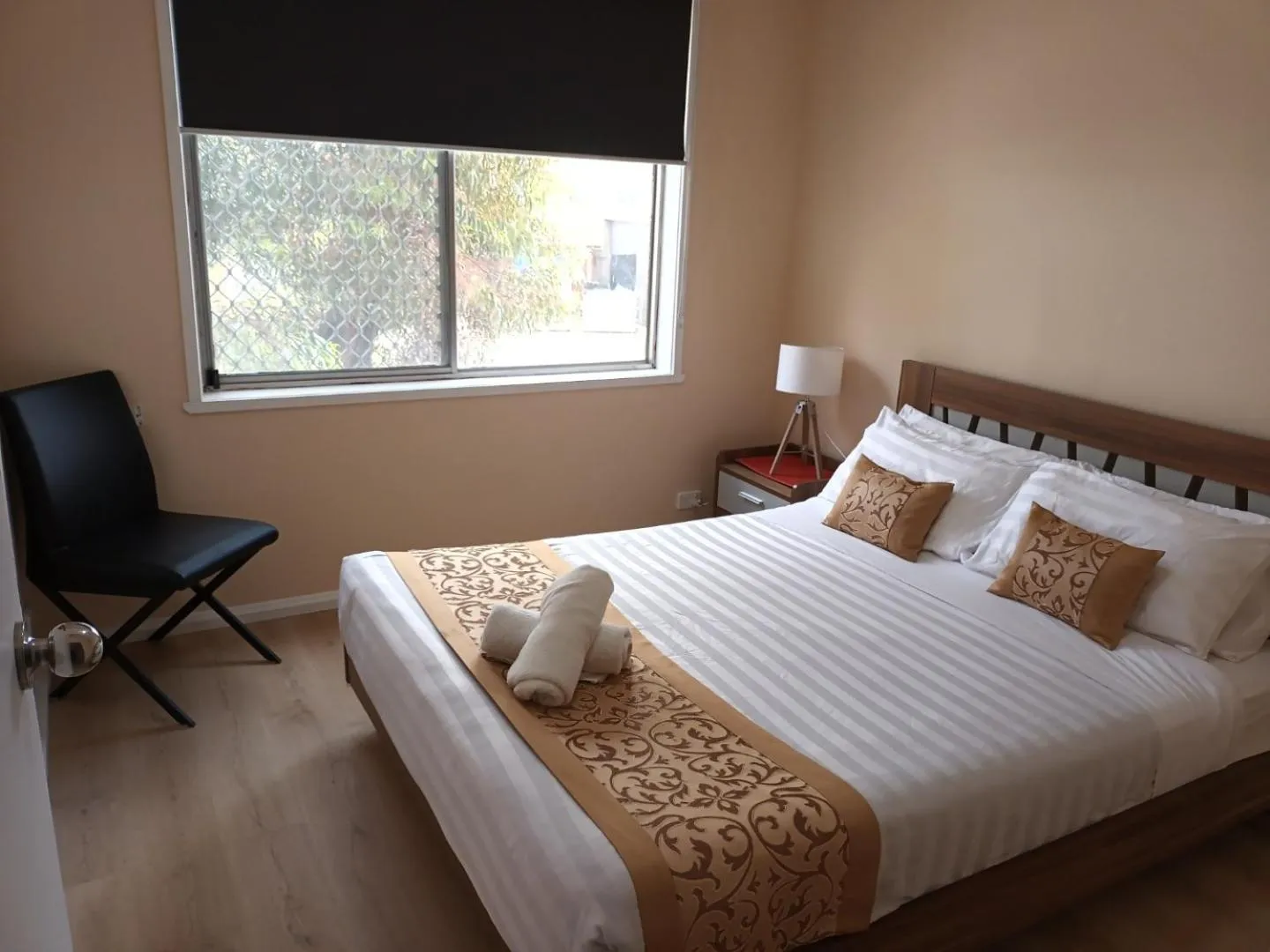 Bed in Albion Motel Finley