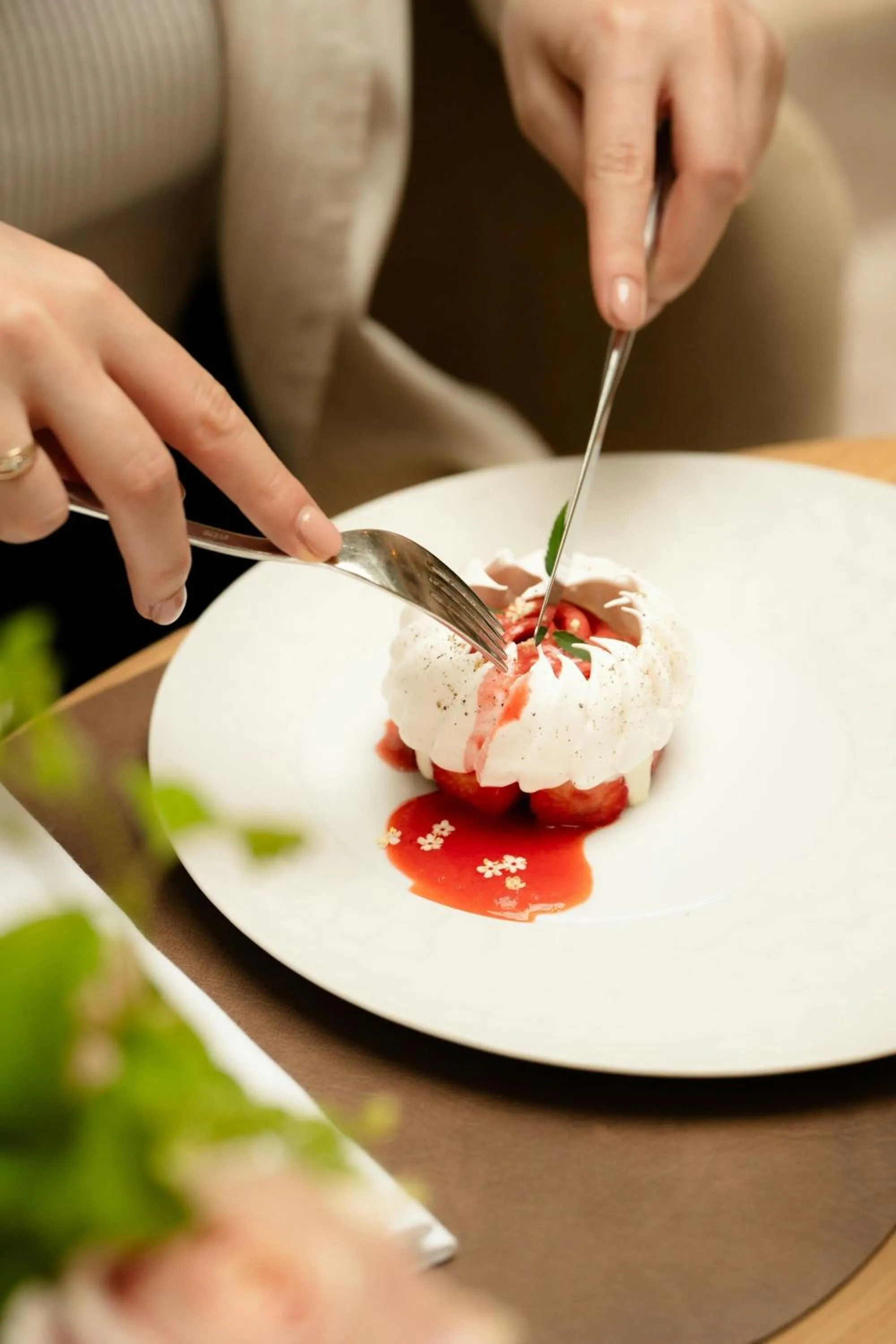 Restaurant/places to eat in Paris Marriott Champs Elysees Hotel