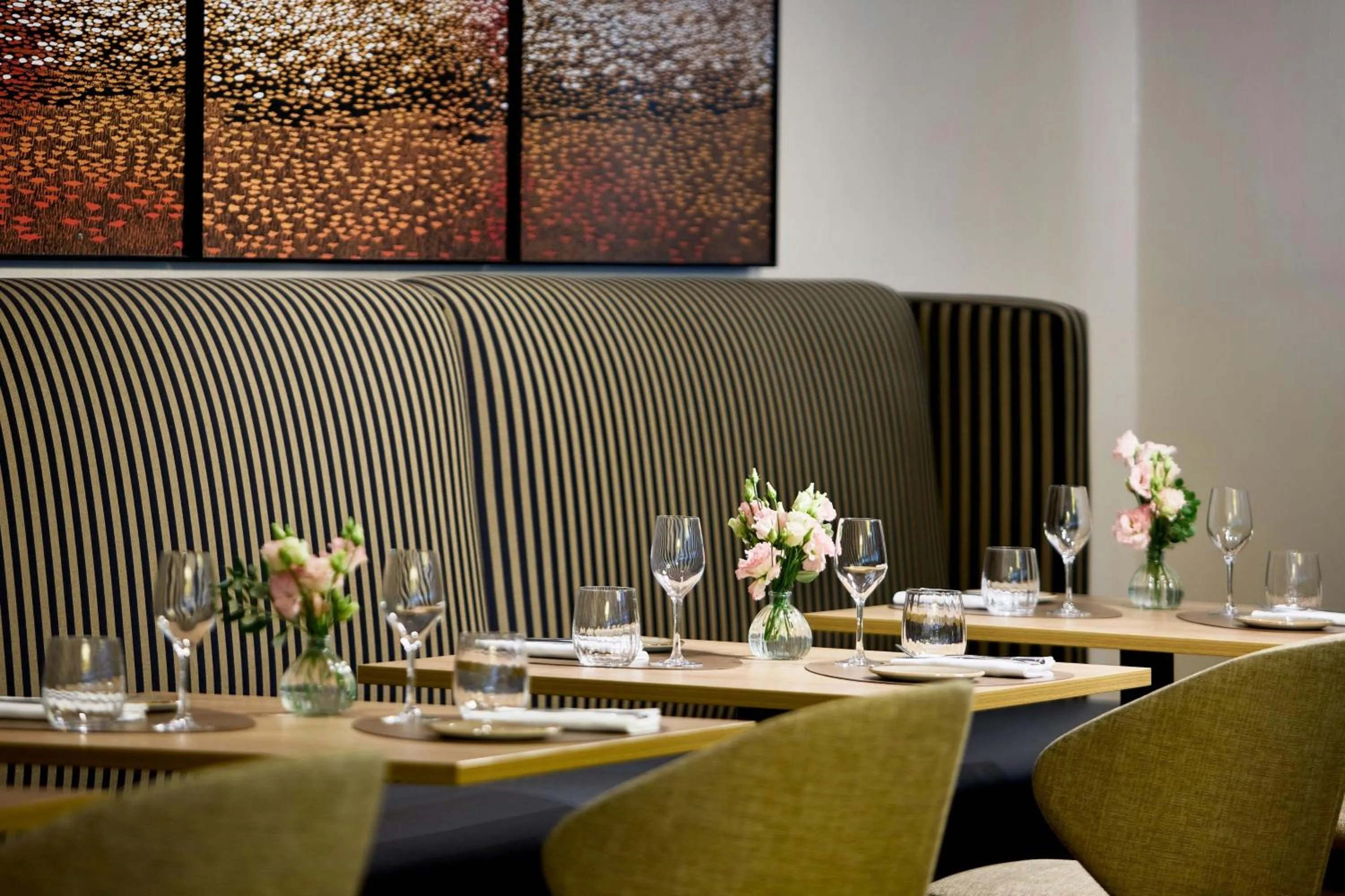 Restaurant/places to eat in Paris Marriott Champs Elysees Hotel