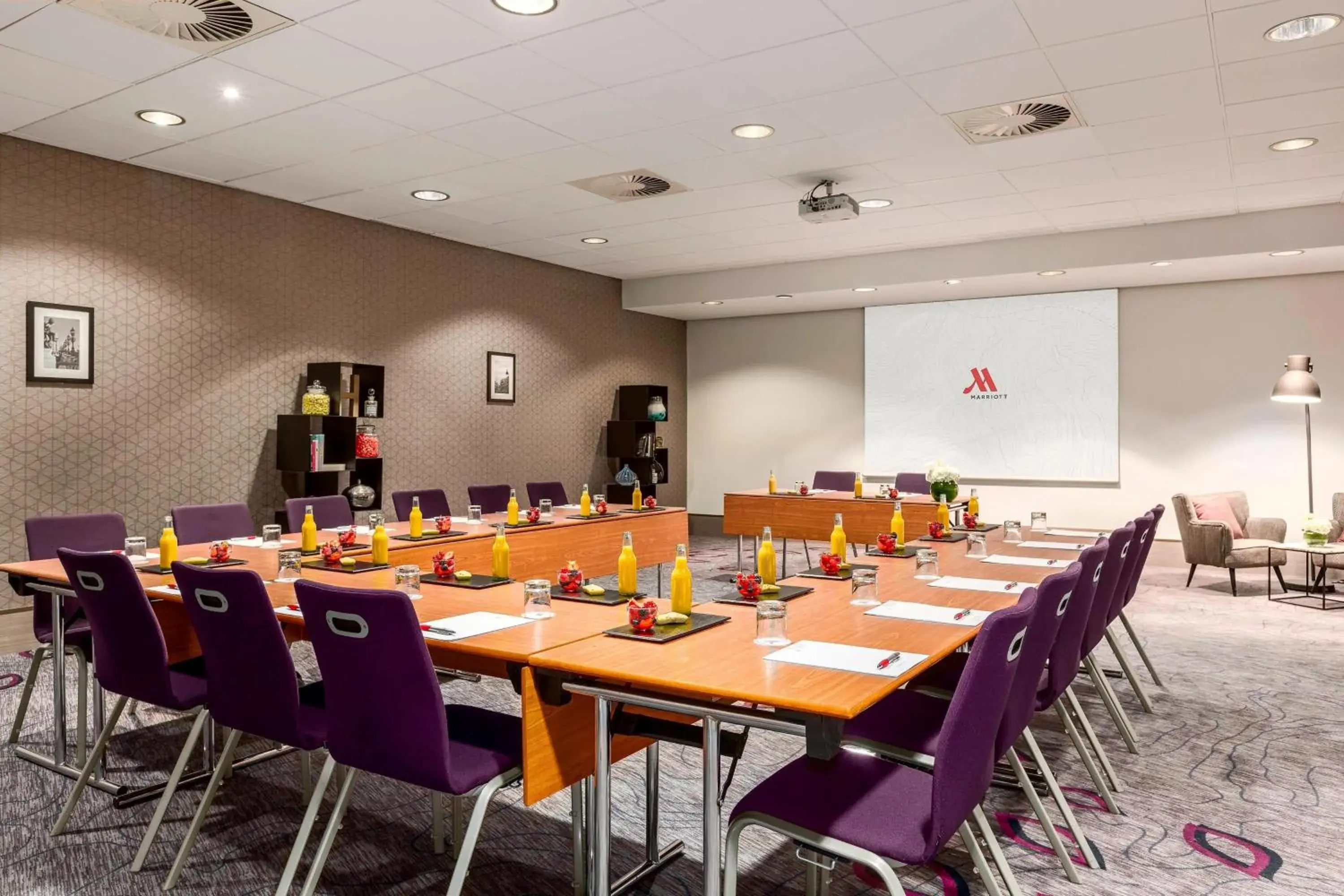 Meeting/conference room in Paris Marriott Rive Gauche Hotel & Conference Center