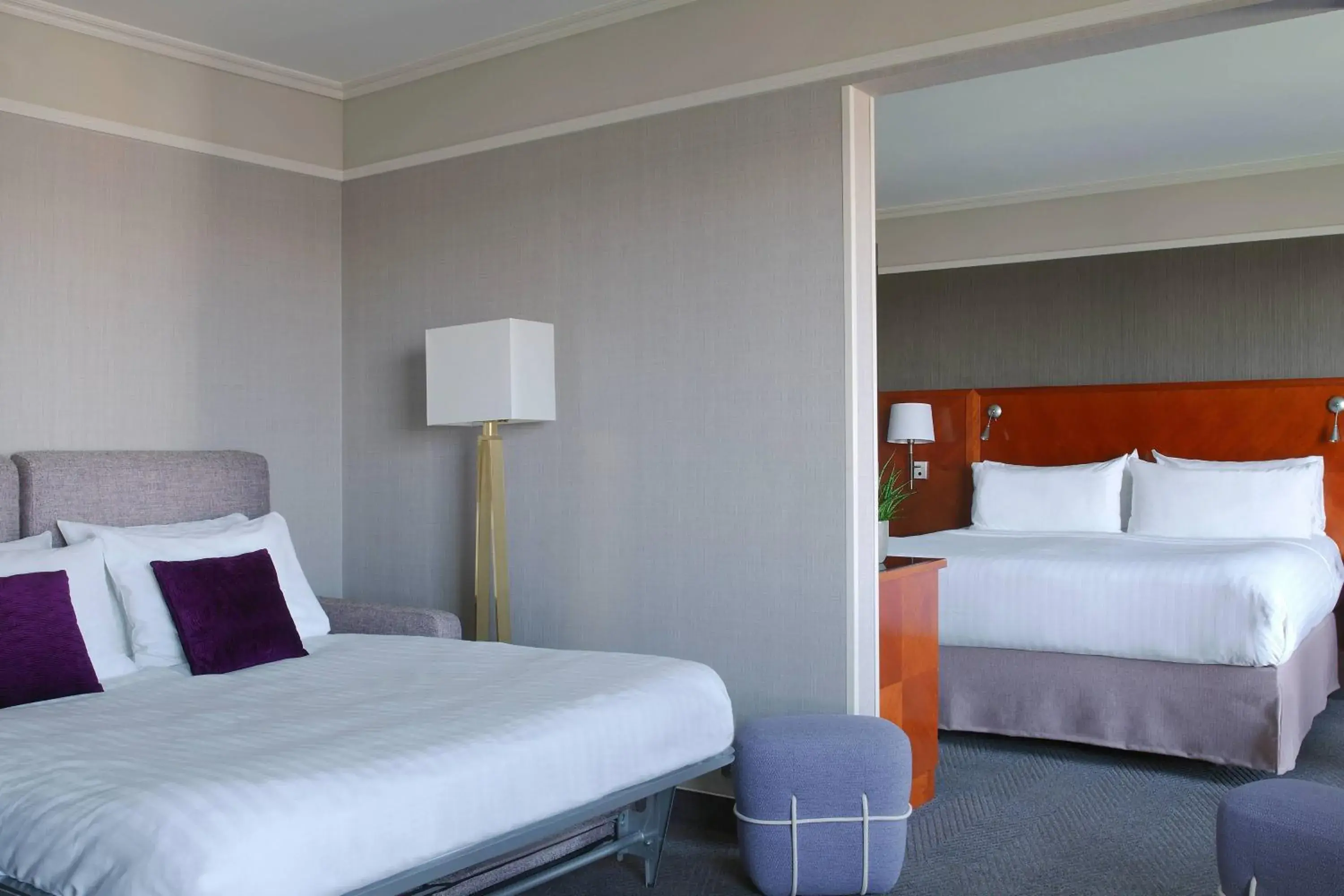 Photo of the whole room, Bed in Paris Marriott Rive Gauche Hotel & Conference Center