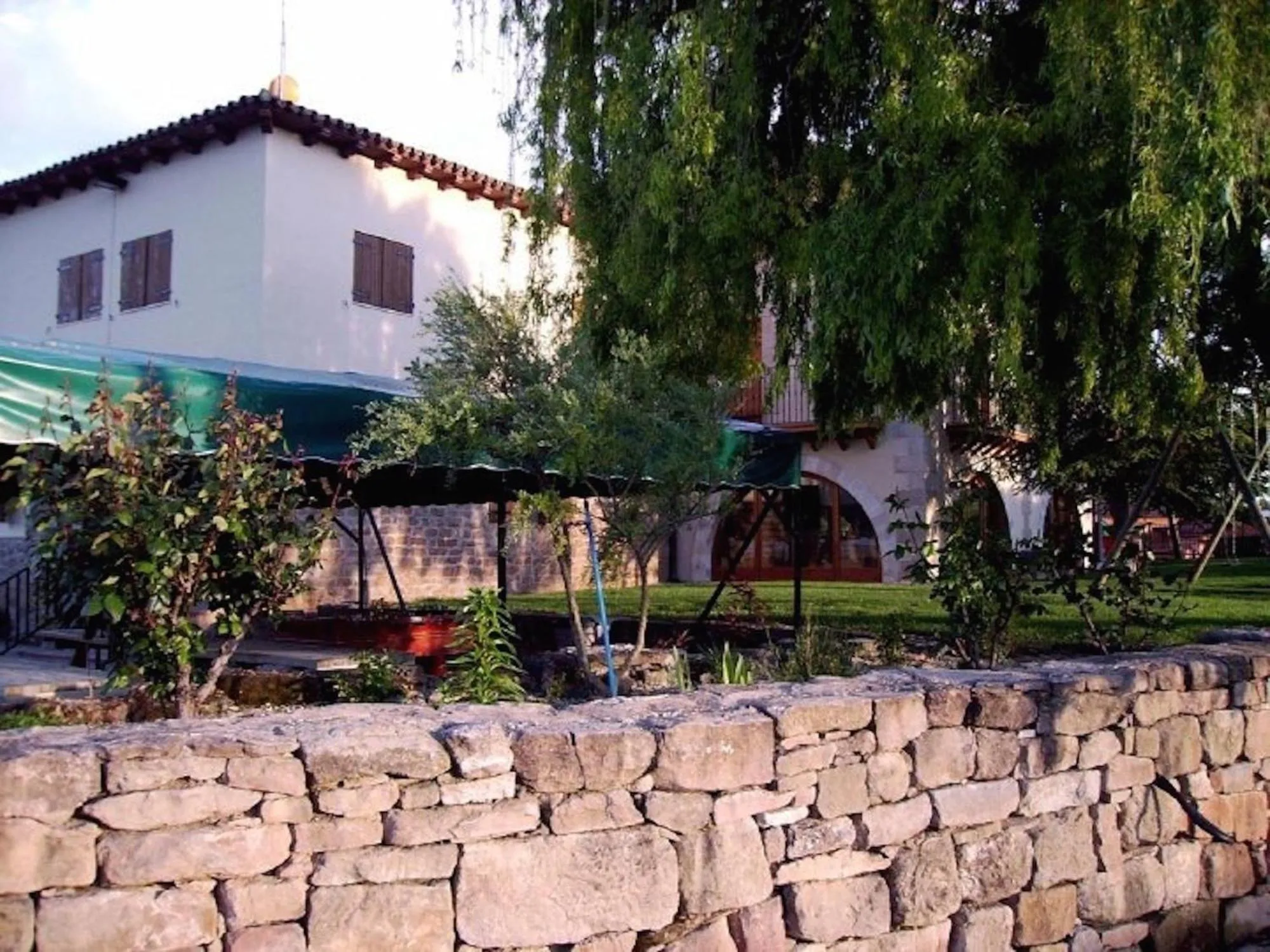 Property building in Apartamentos Cañones de Guara y Formiga