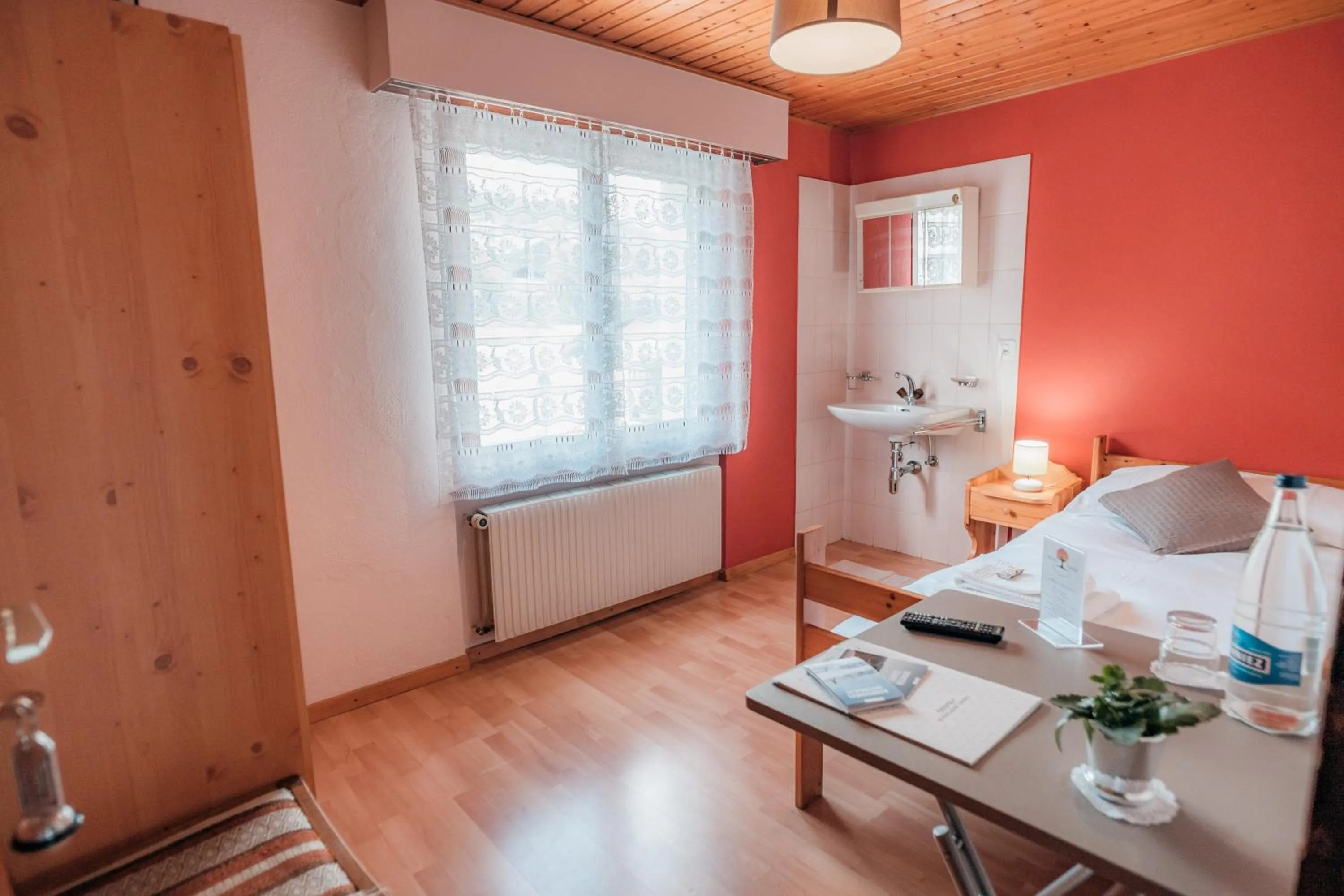 Photo of the whole room in Relais Fleuri