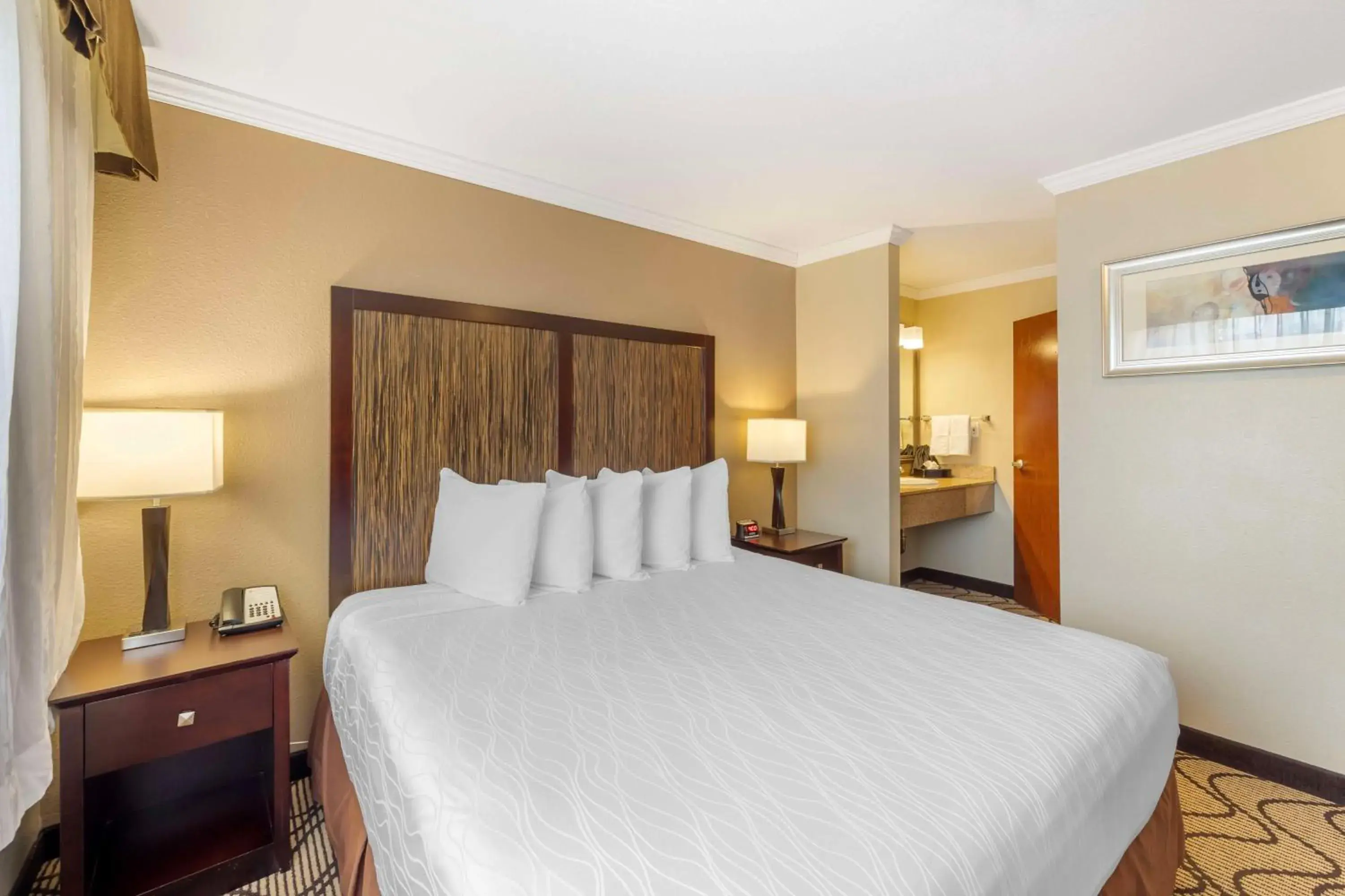 King Suite with Two King Beds in Best Western Plus Orchid Hotel & Suites King Suite with Two King Beds in Best Western Plus Orchid Hotel & Suites