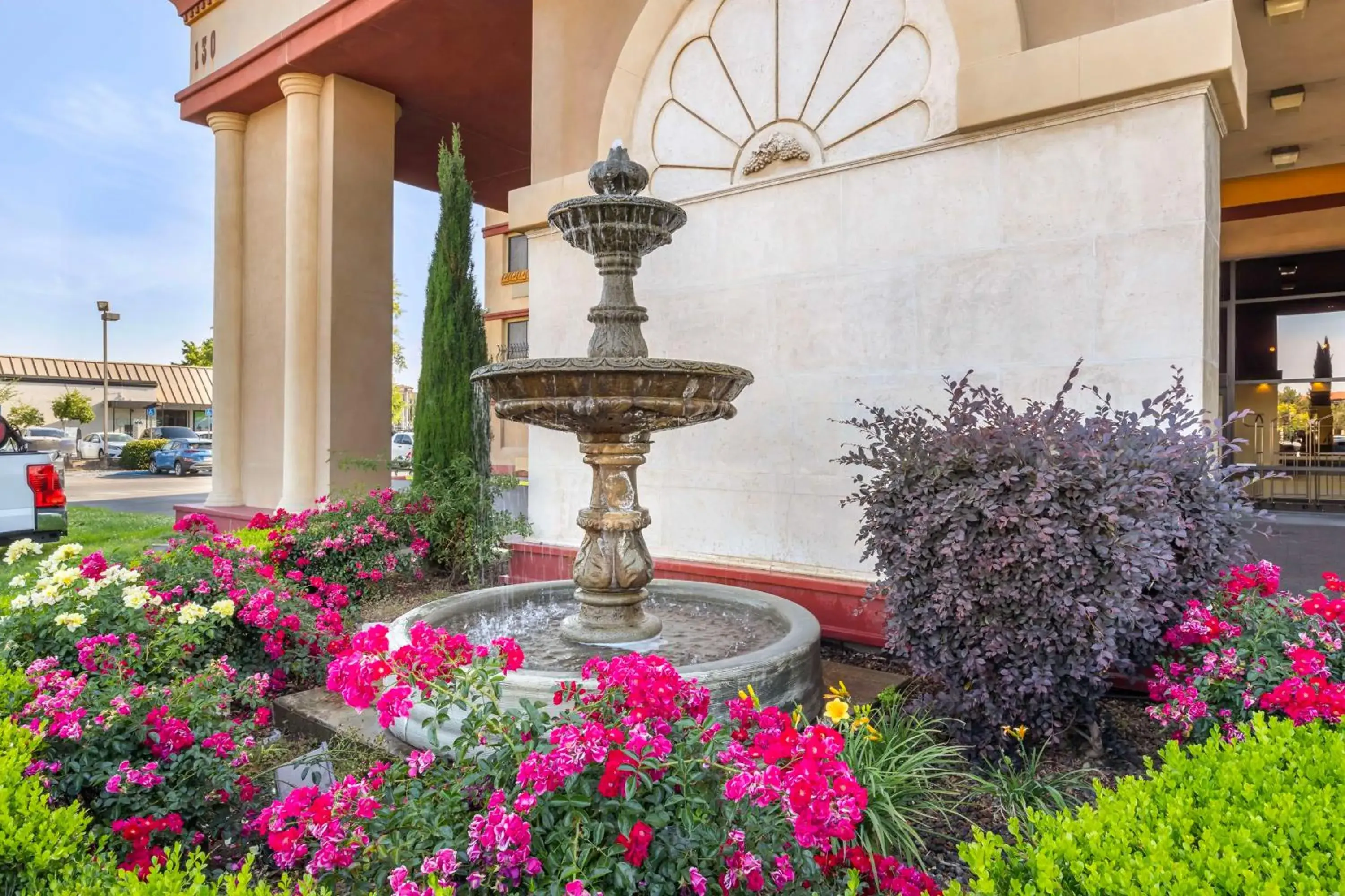 Property building in Best Western Plus Orchid Hotel & Suites Property building in Best Western Plus Orchid Hotel & Suites