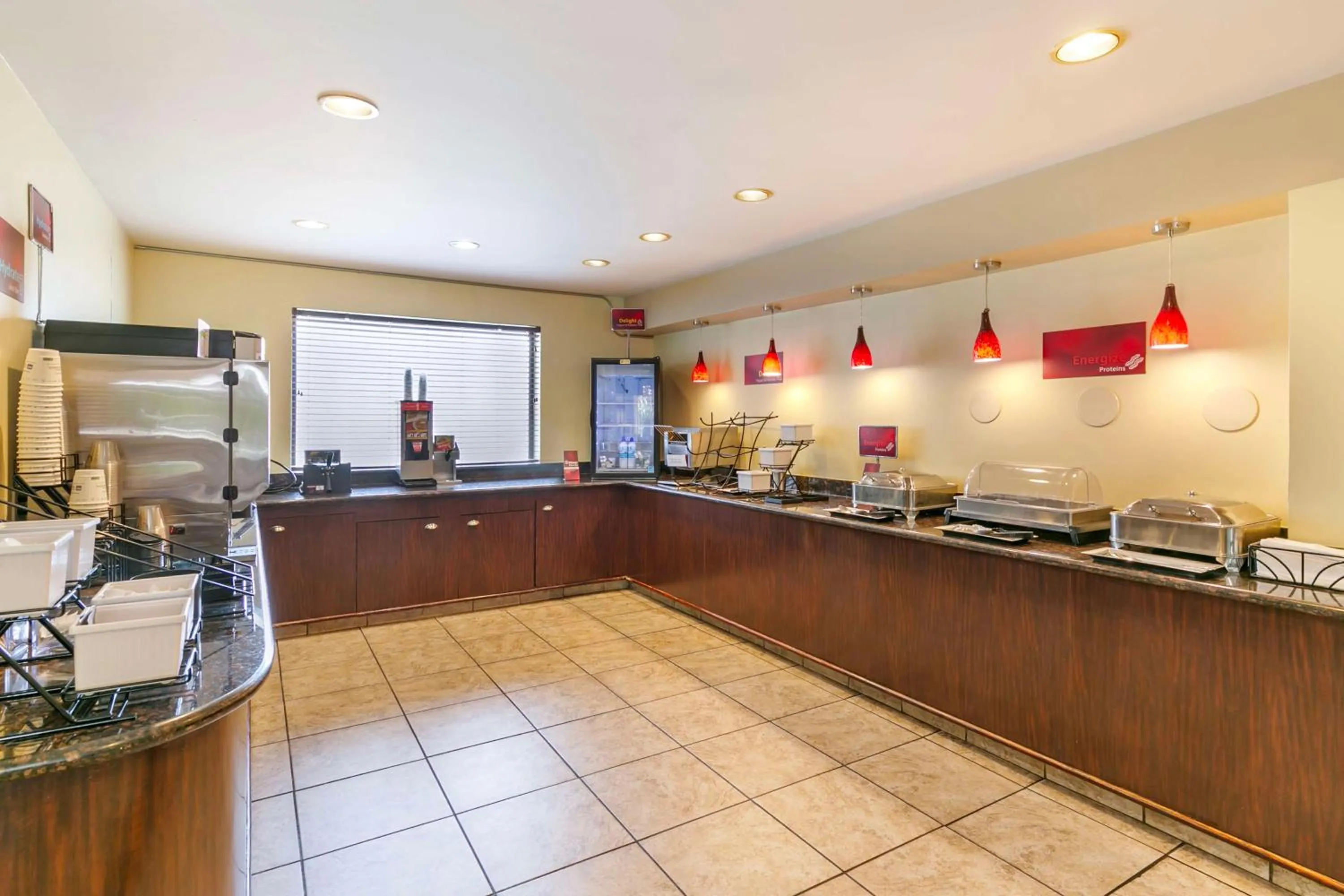 Breakfast in Best Western Plus Orchid Hotel & Suites