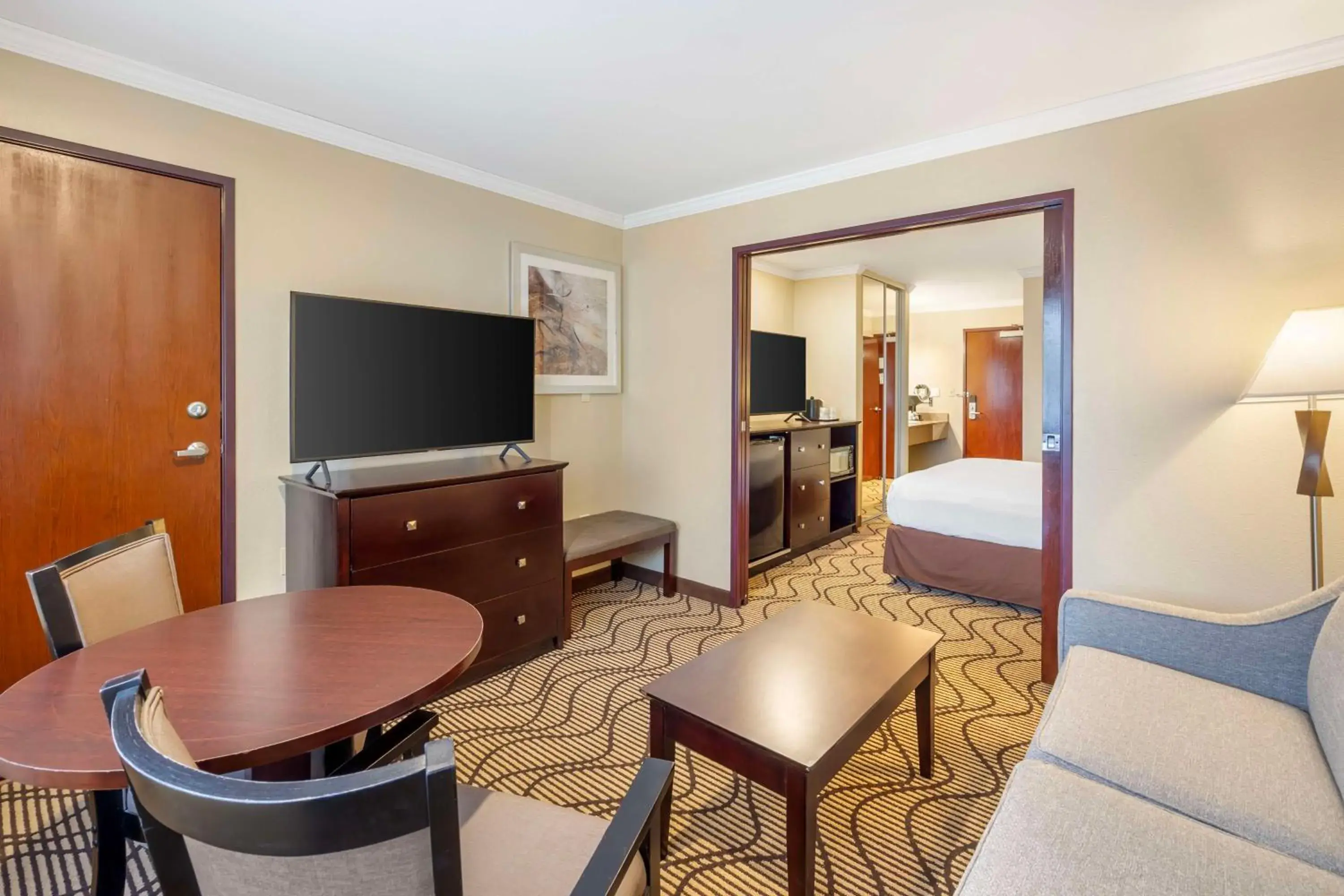 Executive King Suite in Best Western Plus Orchid Hotel & Suites Executive King Suite in Best Western Plus Orchid Hotel & Suites