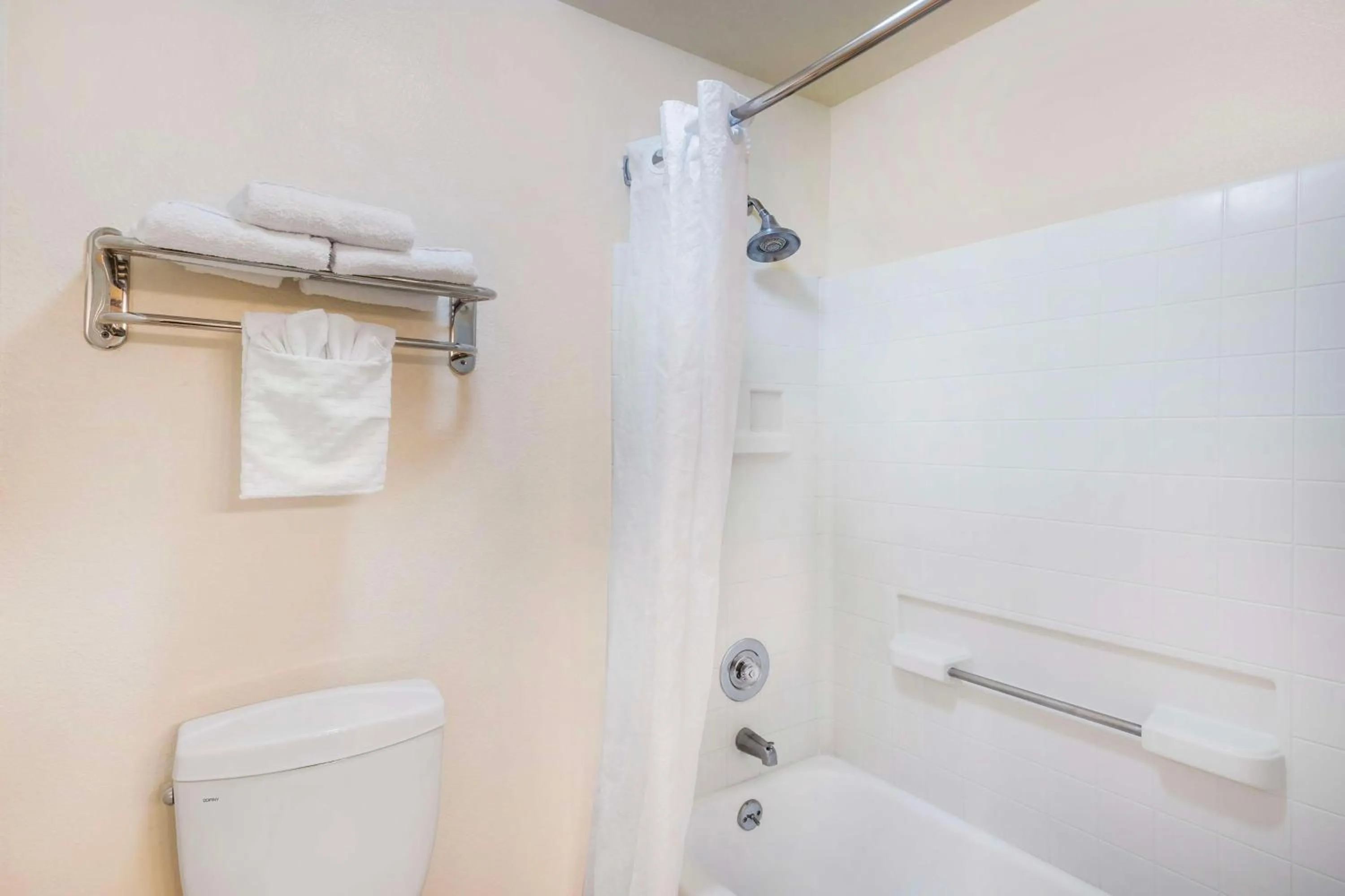 Bathroom in Best Western Plus Orchid Hotel & Suites