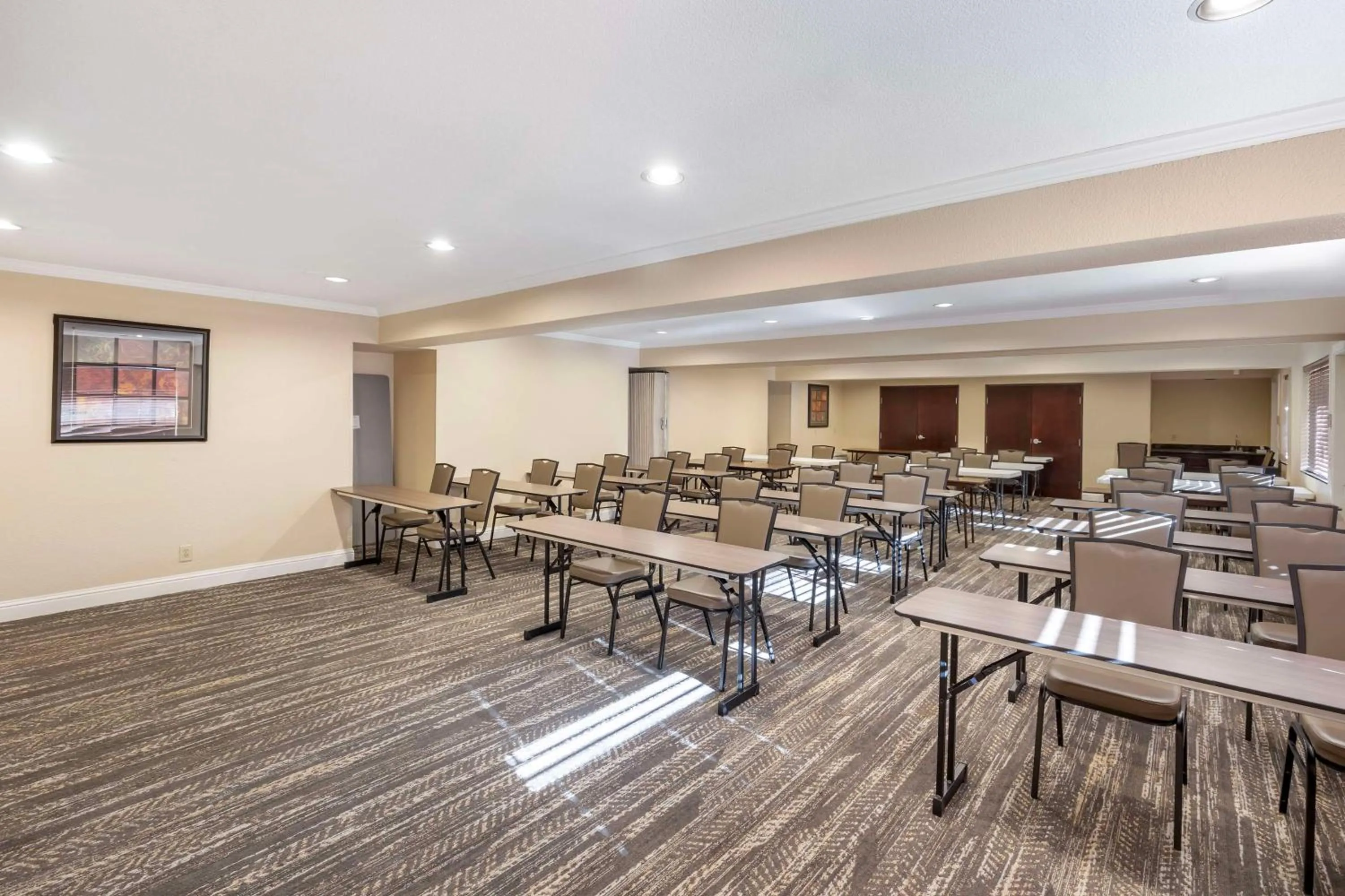 Meeting/conference room in Best Western Plus Orchid Hotel & Suites