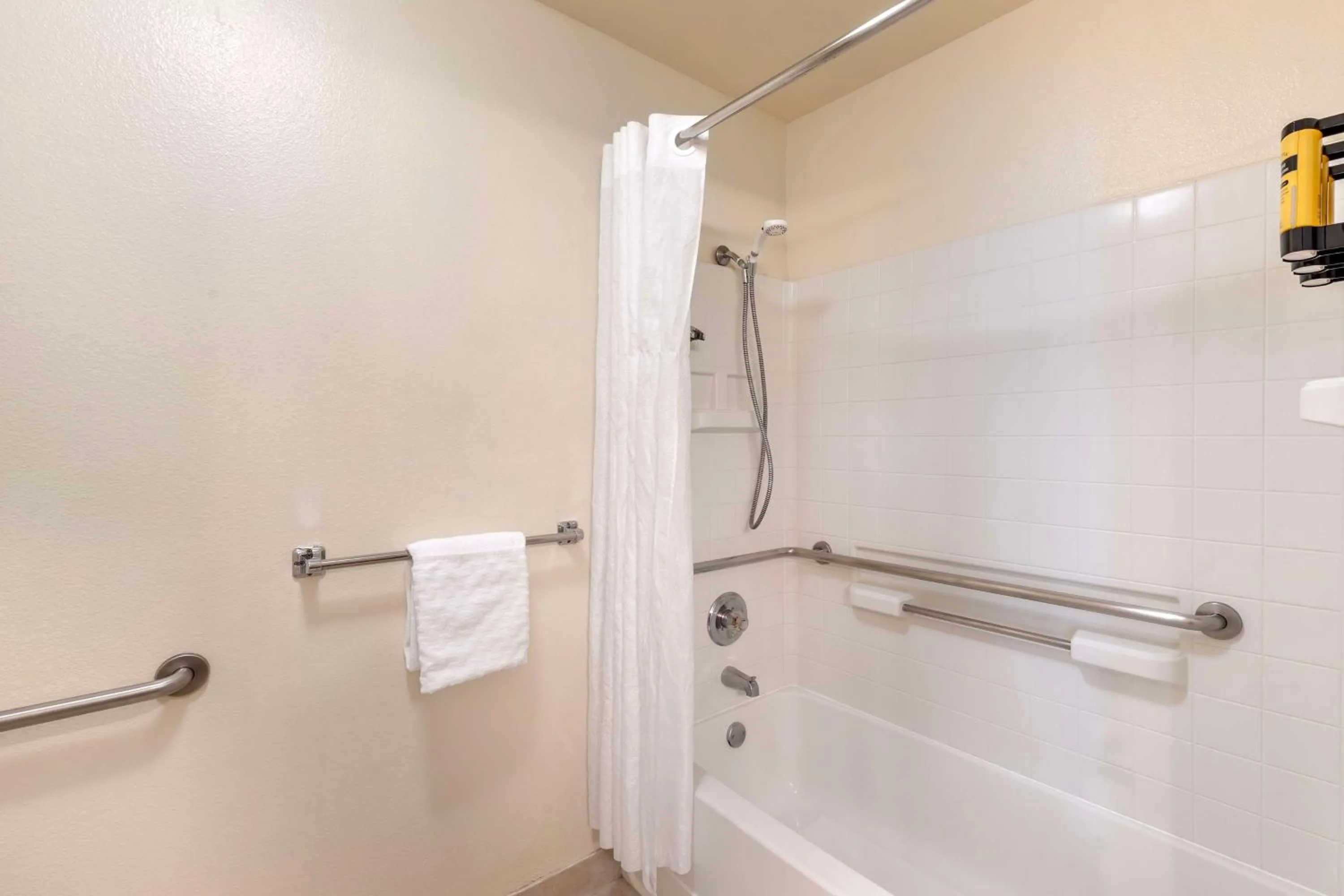 Bathroom in Best Western Plus Orchid Hotel & Suites