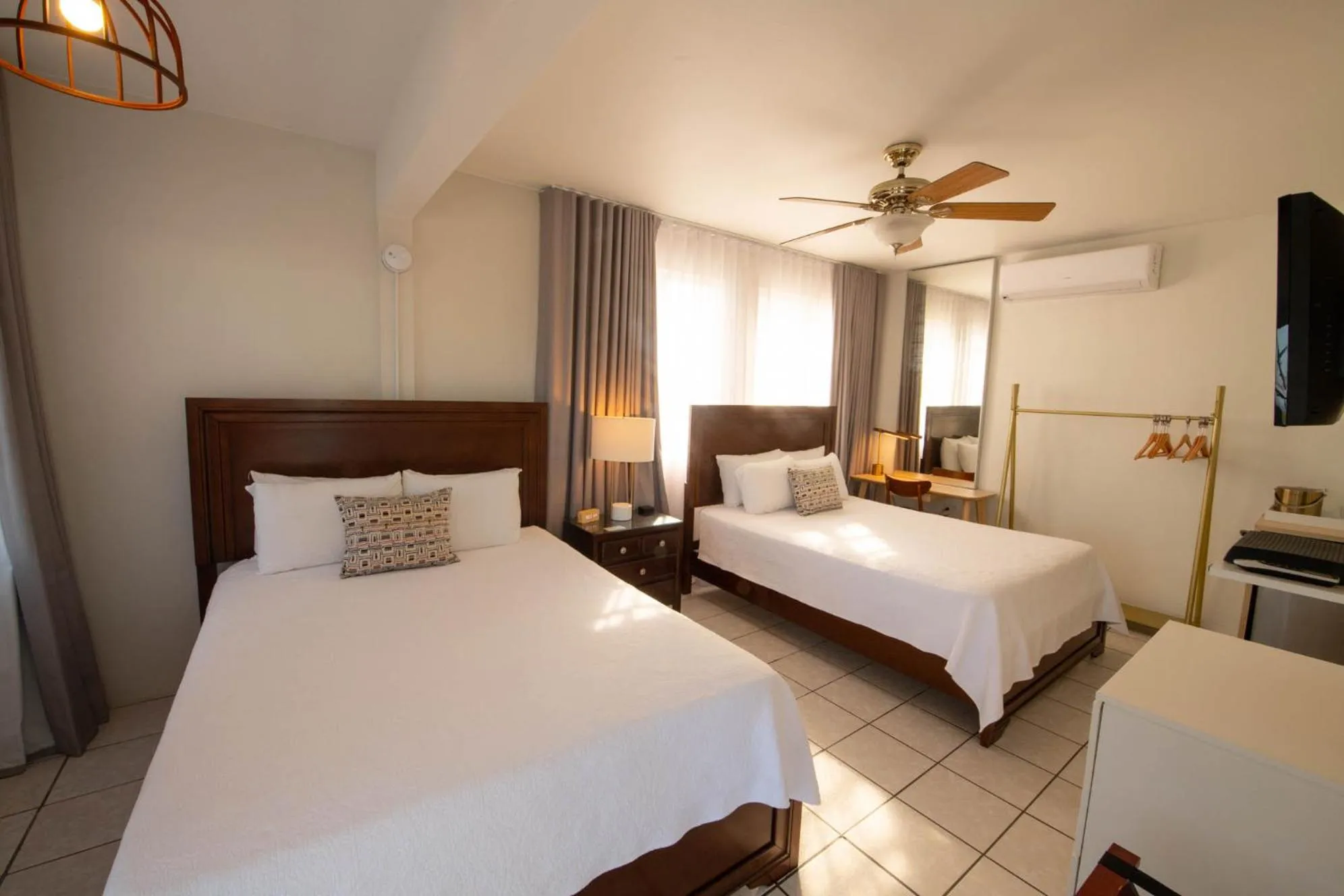 Bed in Lazy Parrot Inn