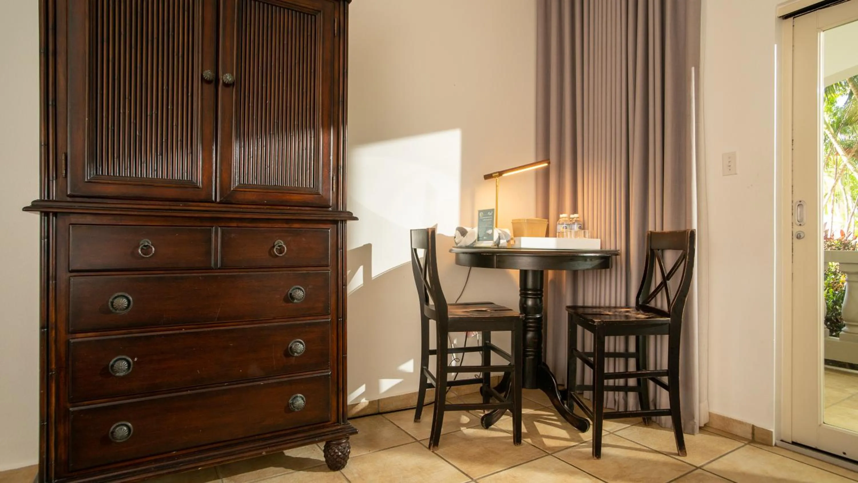 Bedroom in Lazy Parrot Inn