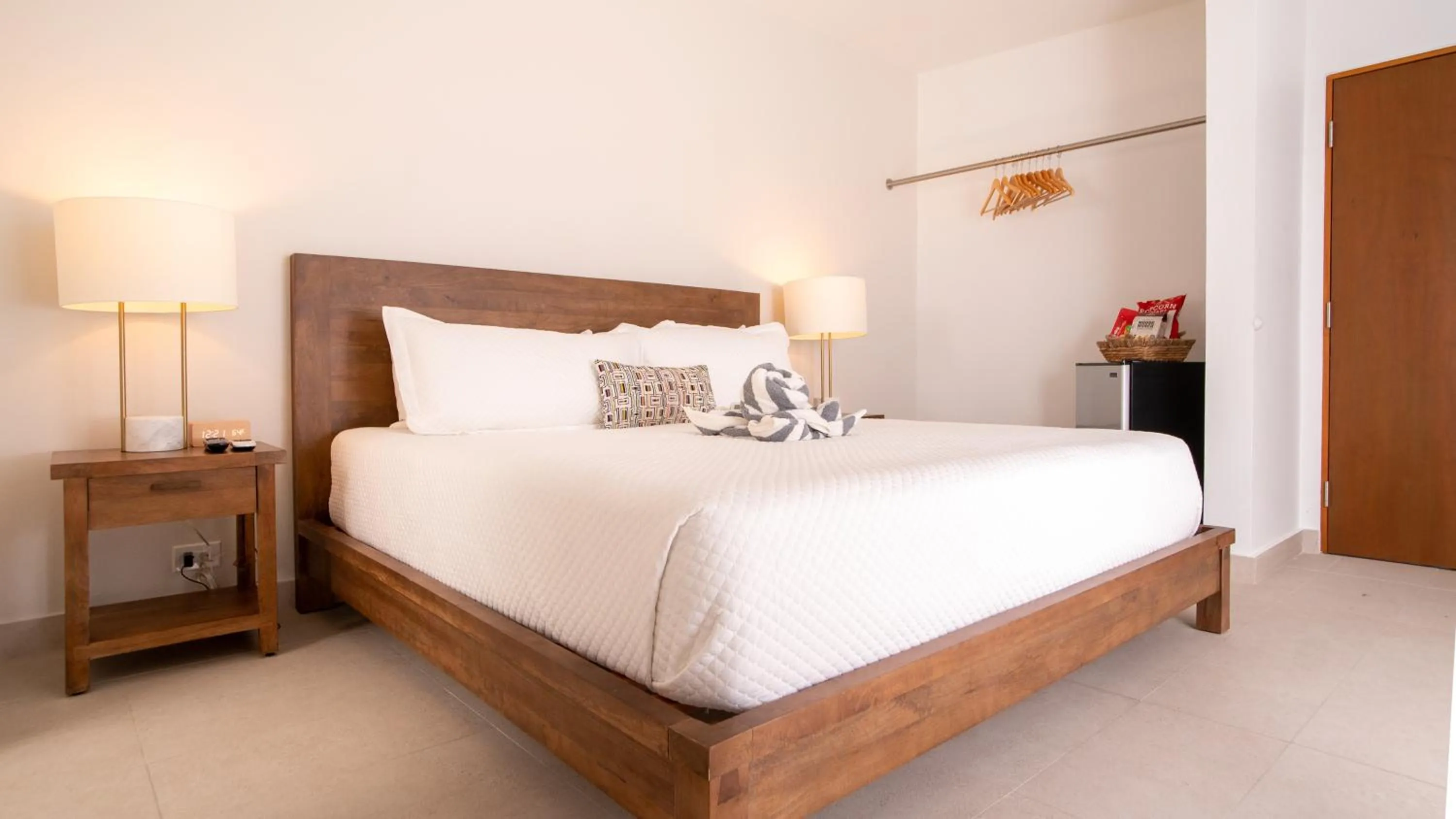 Bed in Lazy Parrot Inn