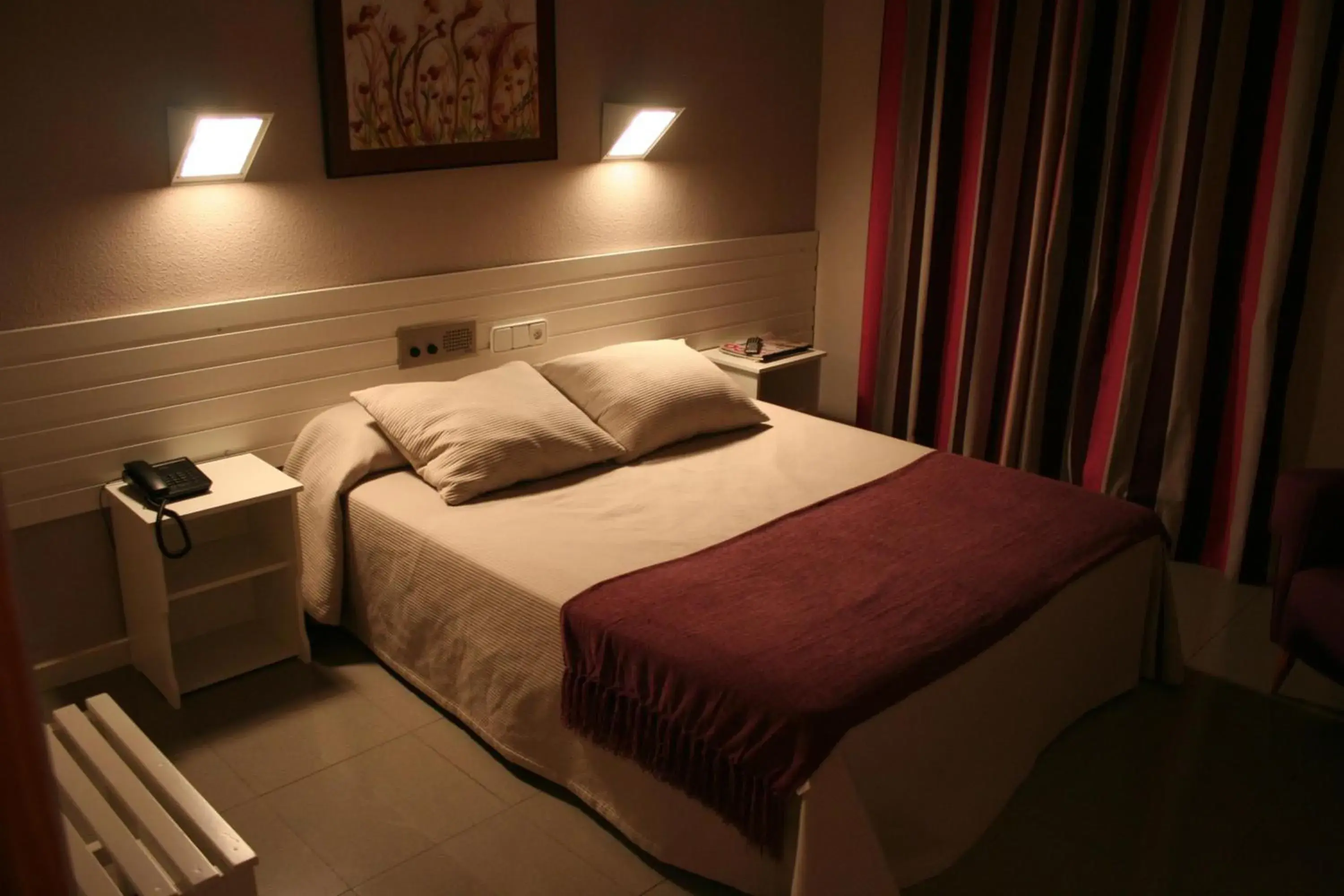 Double Room - single occupancy in Hotel Fidalgo Double Room - single occupancy in Hotel Fidalgo