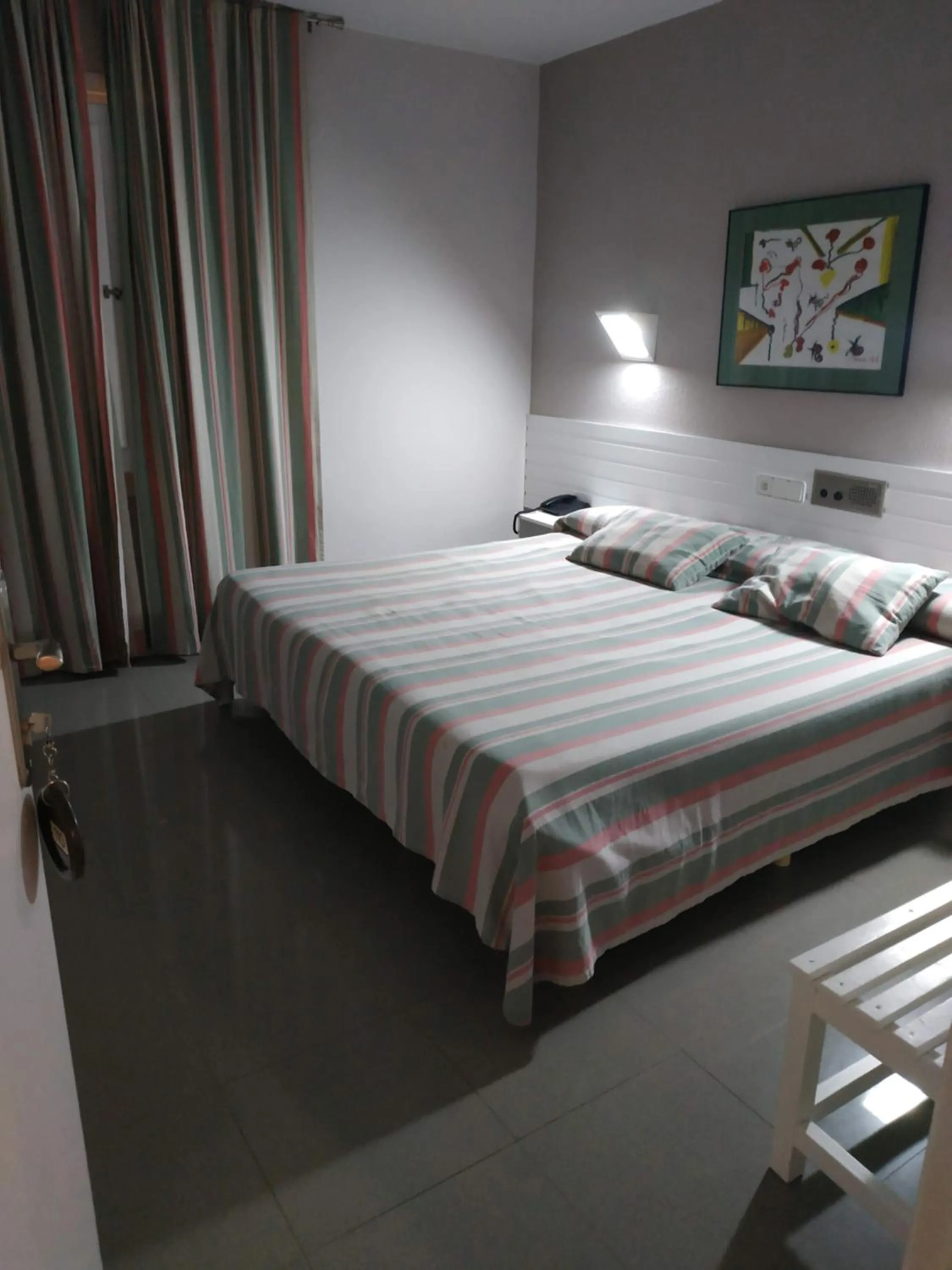 Double Room - single occupancy in Hotel Fidalgo