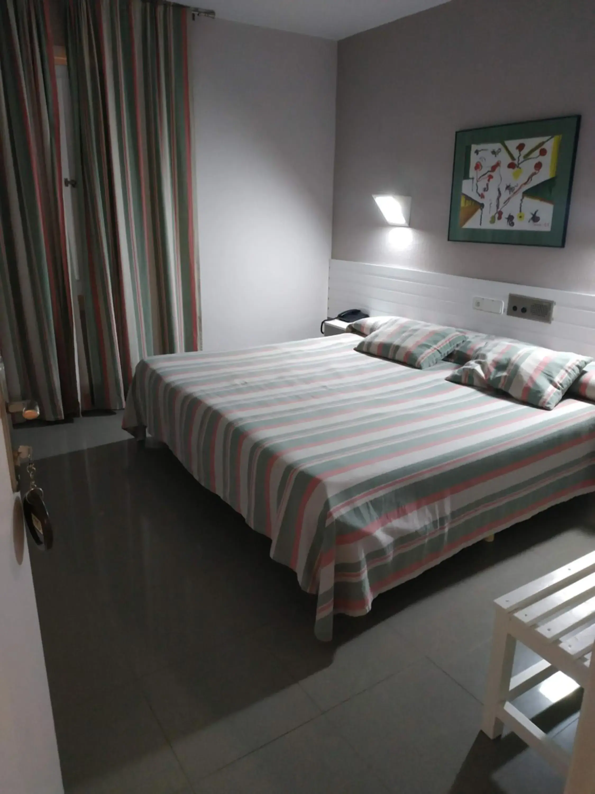 Double Room - single occupancy in Hotel Fidalgo Double Room - single occupancy in Hotel Fidalgo