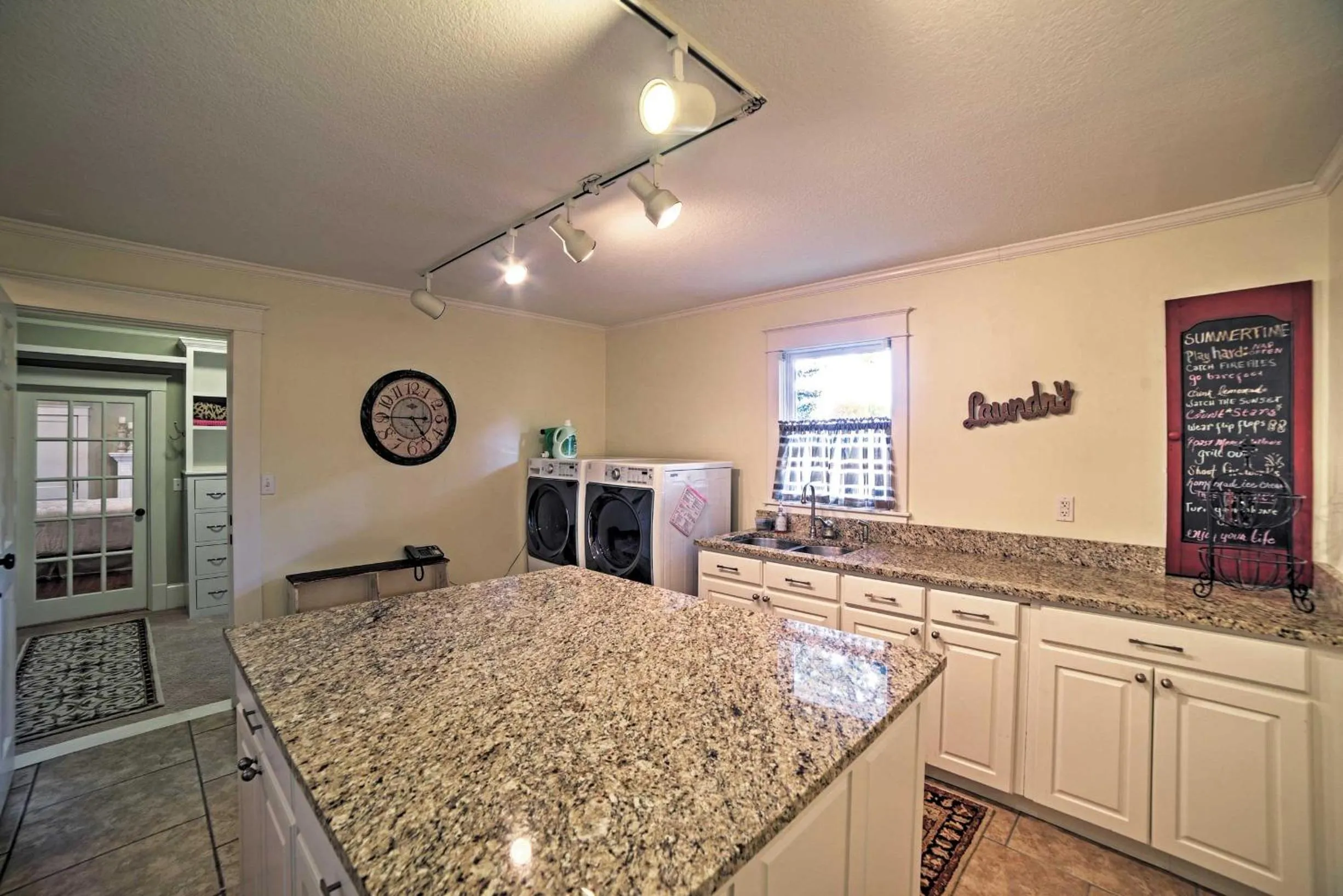 Spacious and Stunning Cleveland Getaway on 1 Acre