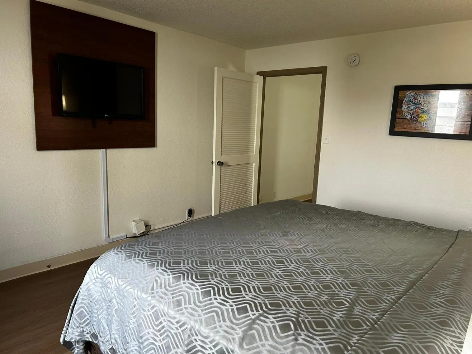 Bed in Econo Lodge Inn & Suites Chambersburg Central