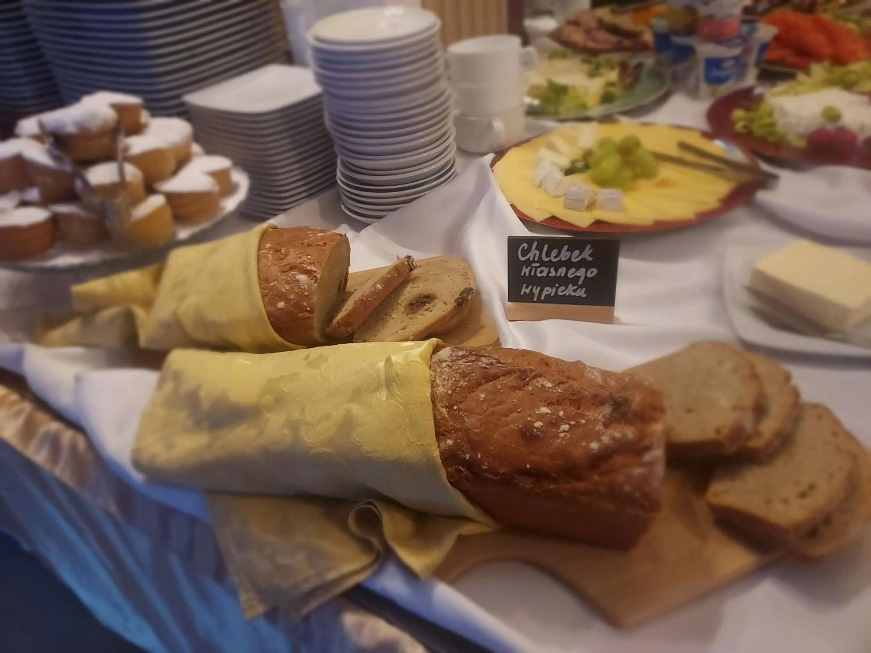 Restaurant/places to eat in Rezydencja Izabella