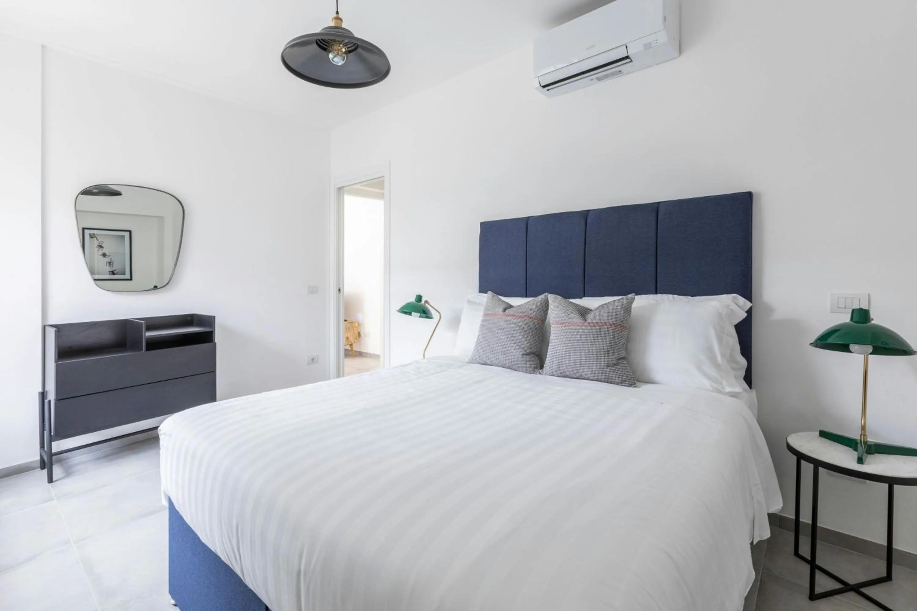 Bedroom, Bed in Sonder by Marriott Bonvoy San Lorenzo Apartments