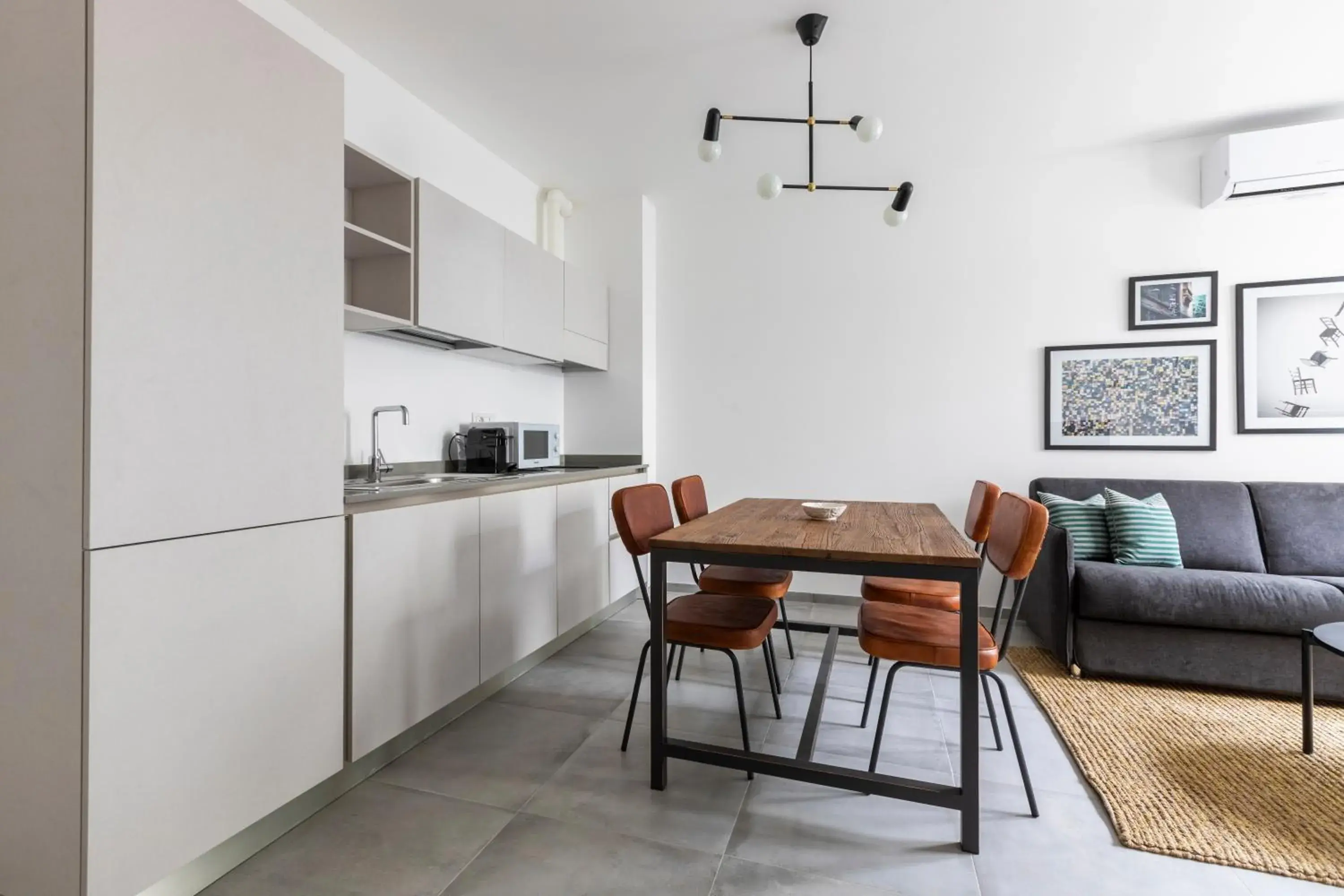Two-Bedroom Apartment with Terrace in Bob W Rome San Lorenzo Two-Bedroom Apartment with Terrace in Bob W Rome San Lorenzo