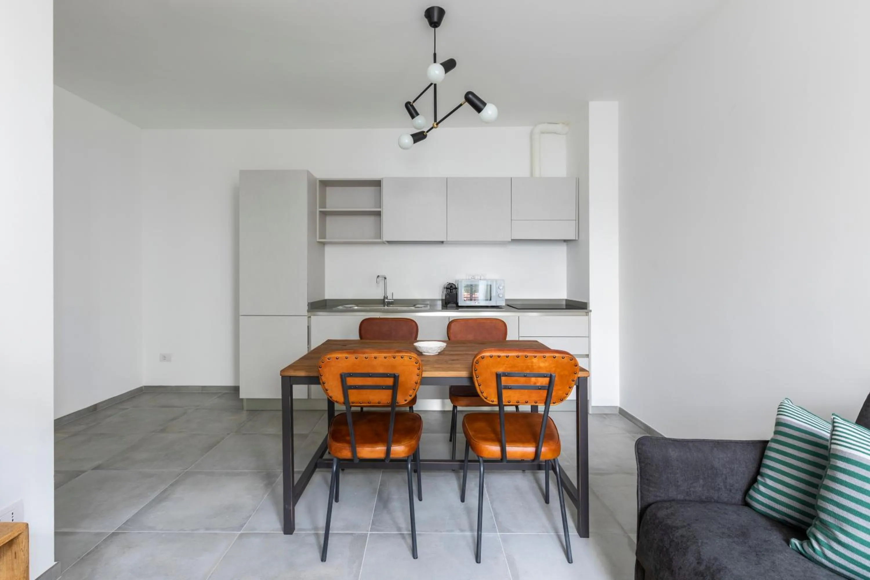 Two-Bedroom Apartment with Terrace in Bob W Rome San Lorenzo