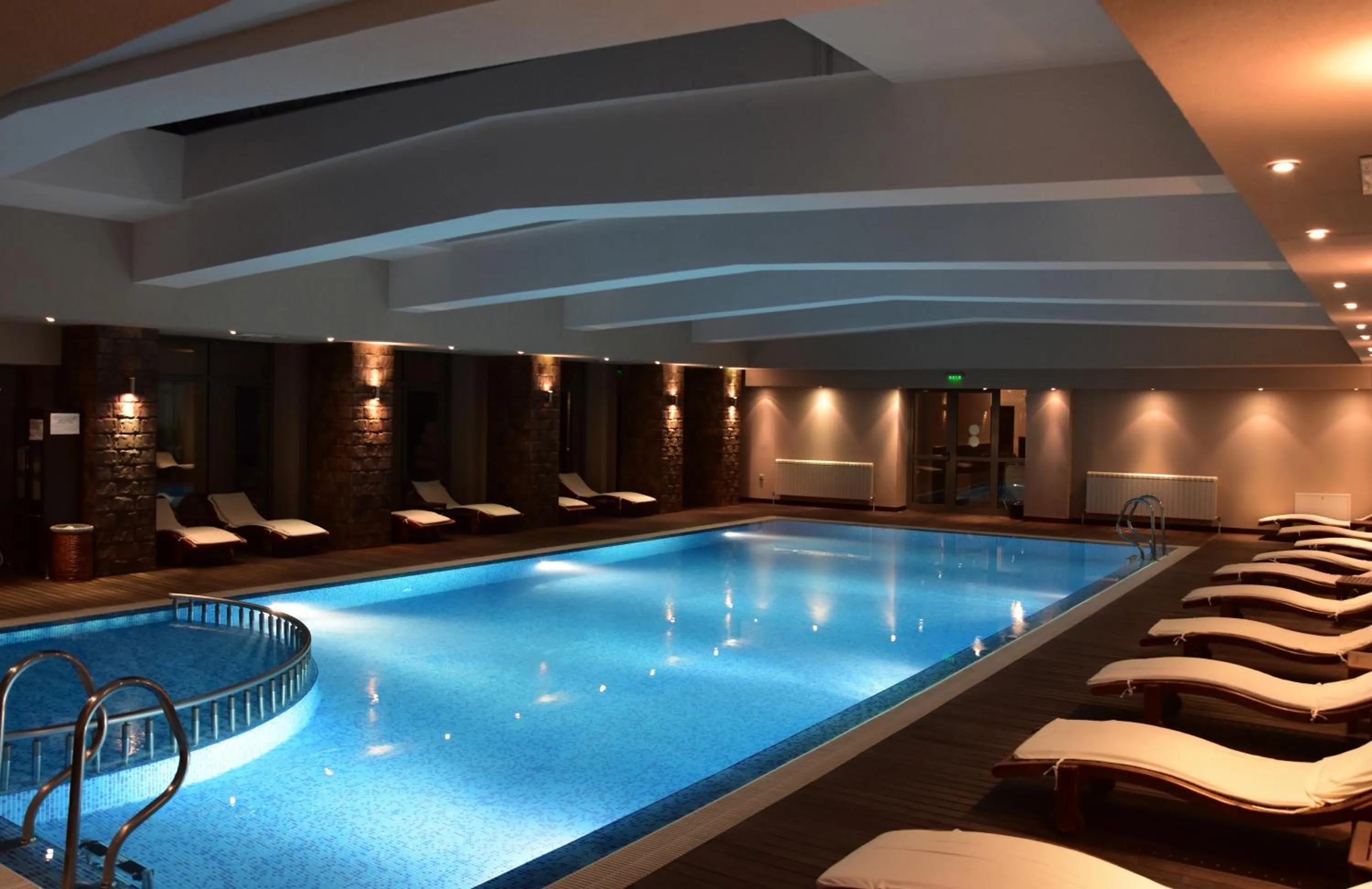 Swimming pool in Sana Spa Hotel
