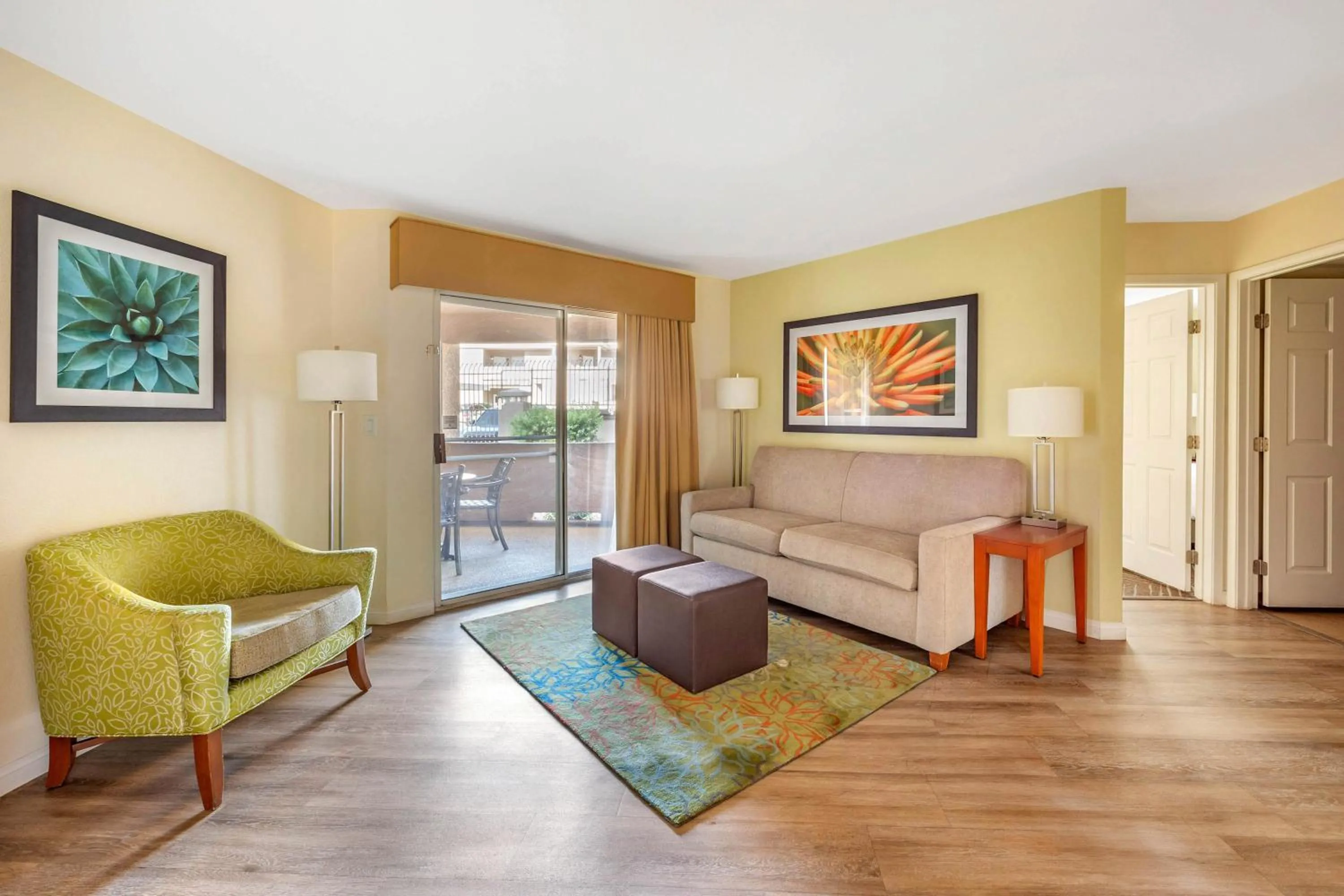 Living room in Hilton Vacation Club Desert Retreat Las Vegas