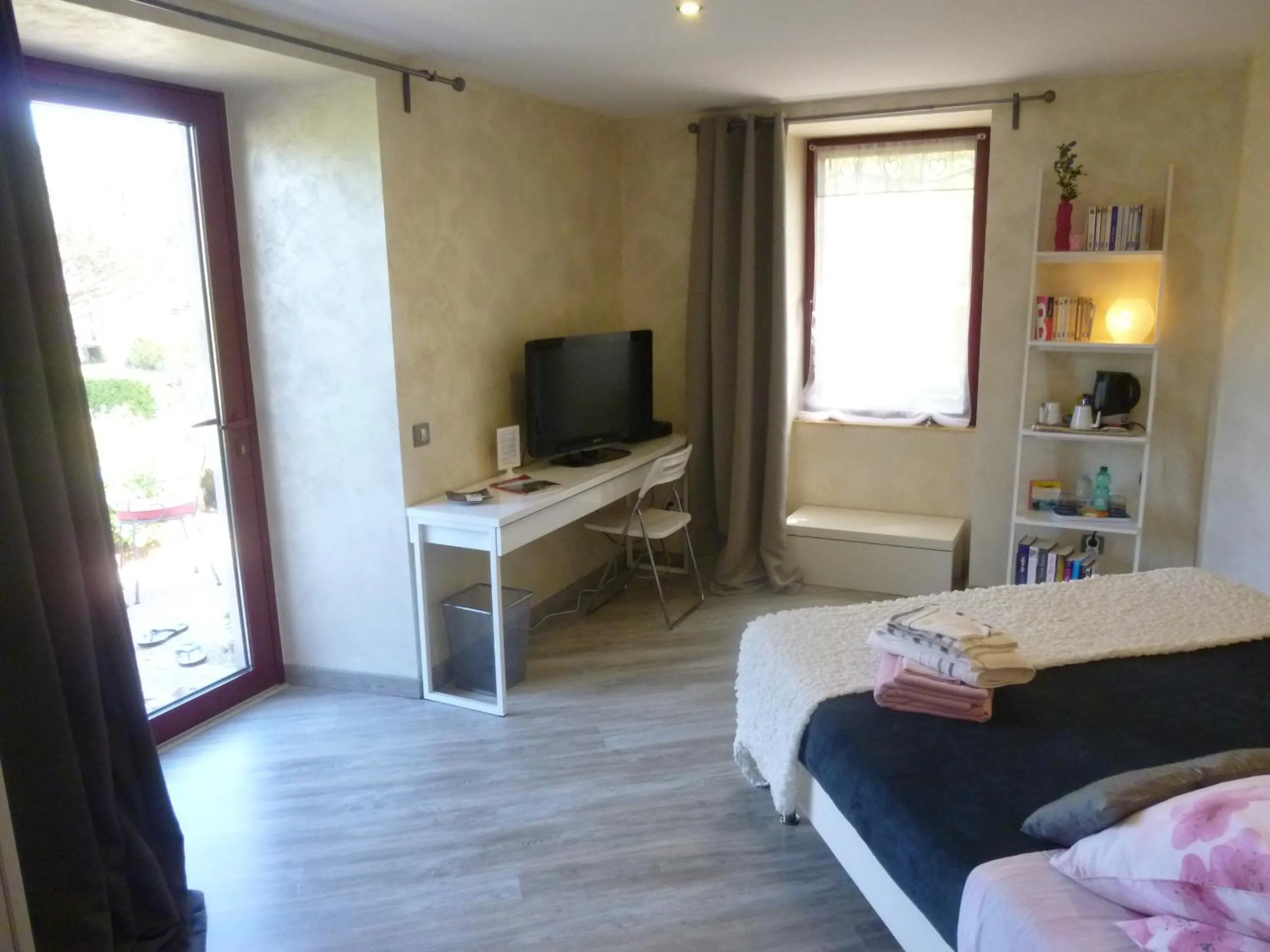 Bedroom in Au Mas de Gamet