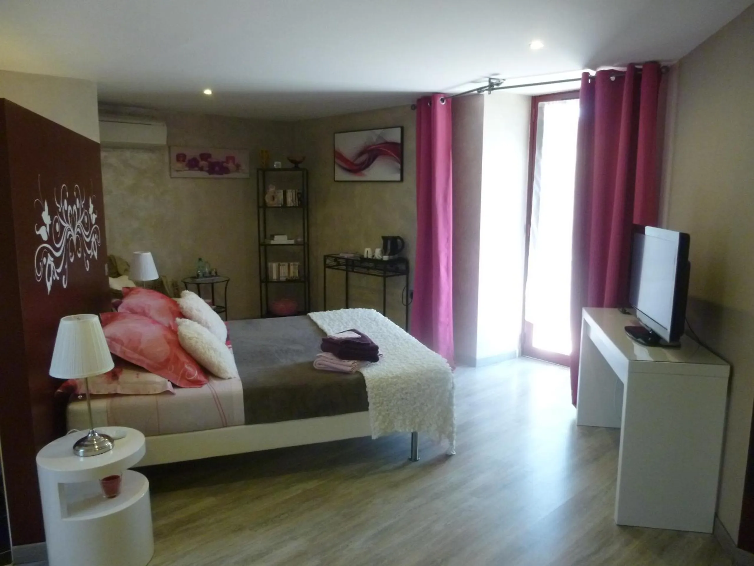 Bedroom in Au Mas de Gamet