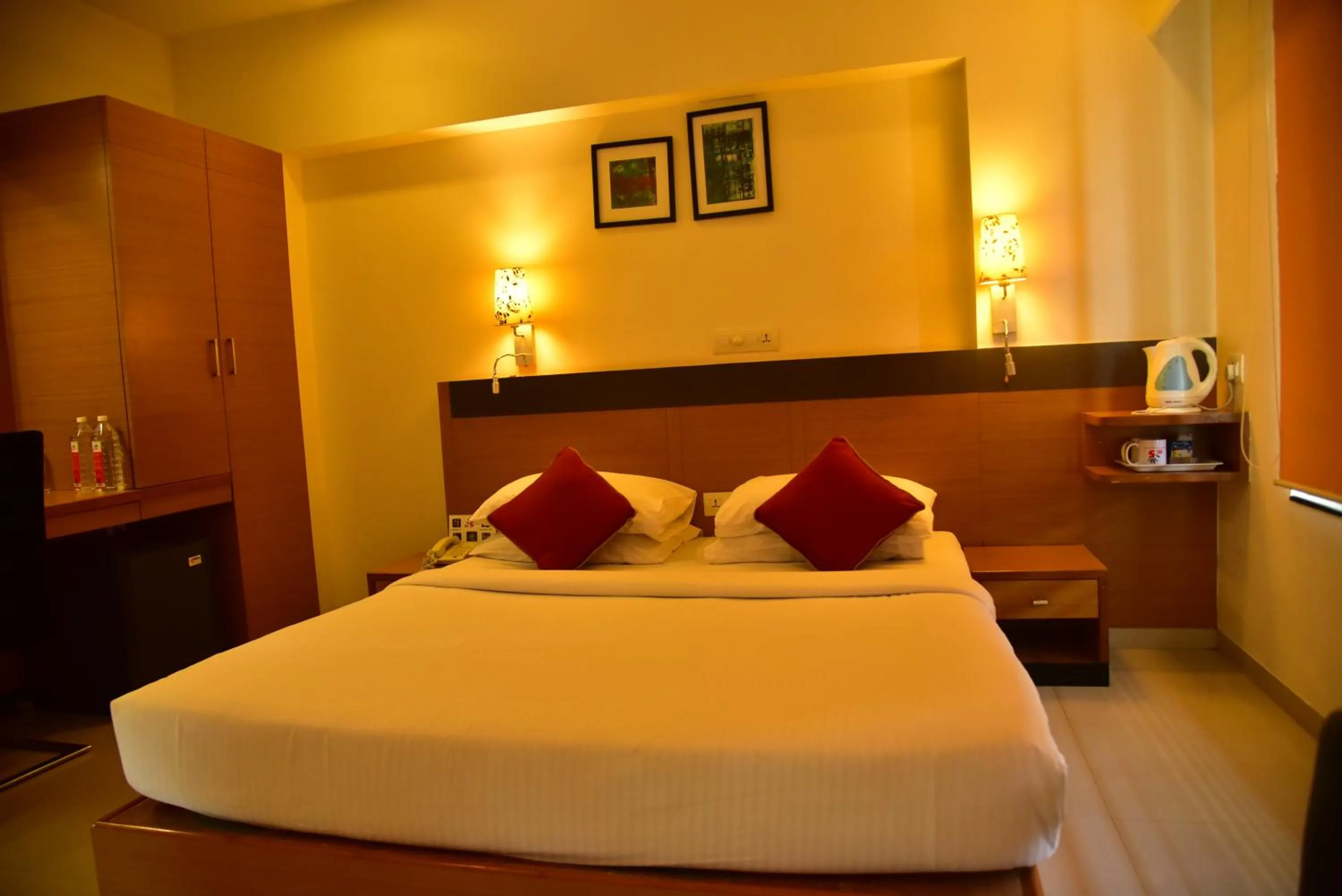Bed in Hi 5 Hotel & Experience