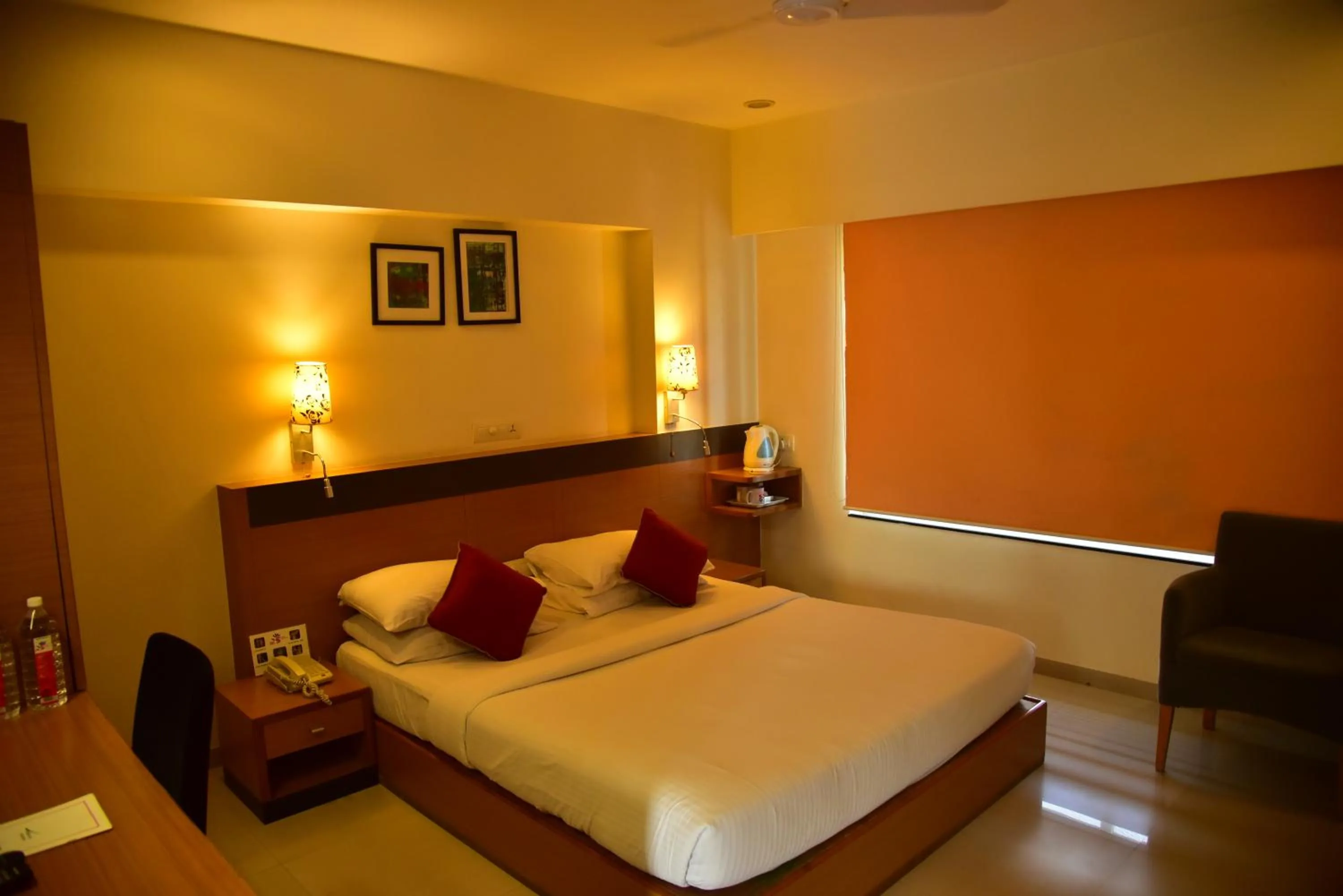 Bed in Hi 5 Hotel & Experience