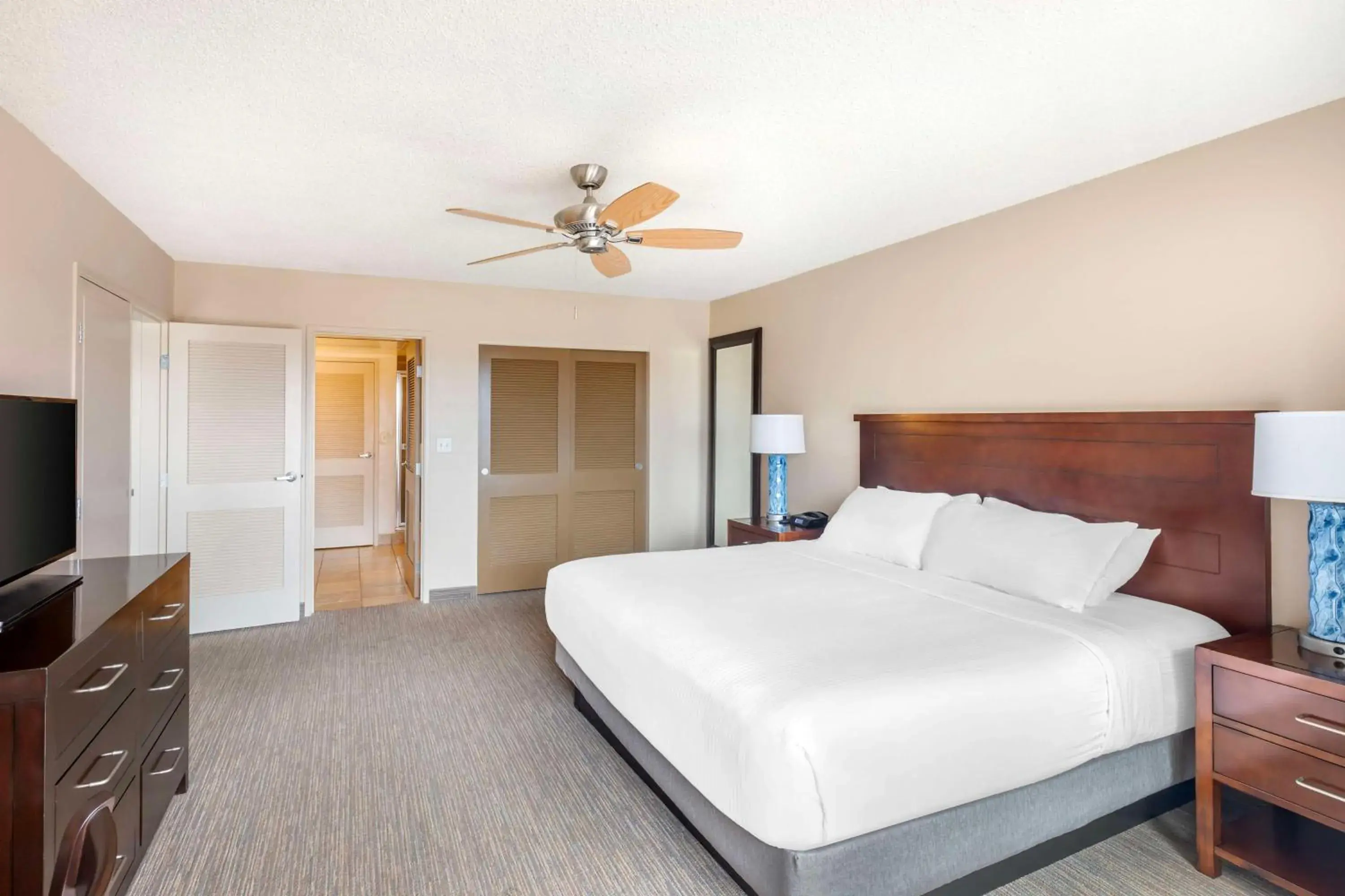 Bed in Hilton Vacation Club Ka'anapali Beach Maui Bed in Hilton Vacation Club Ka'anapali Beach Maui