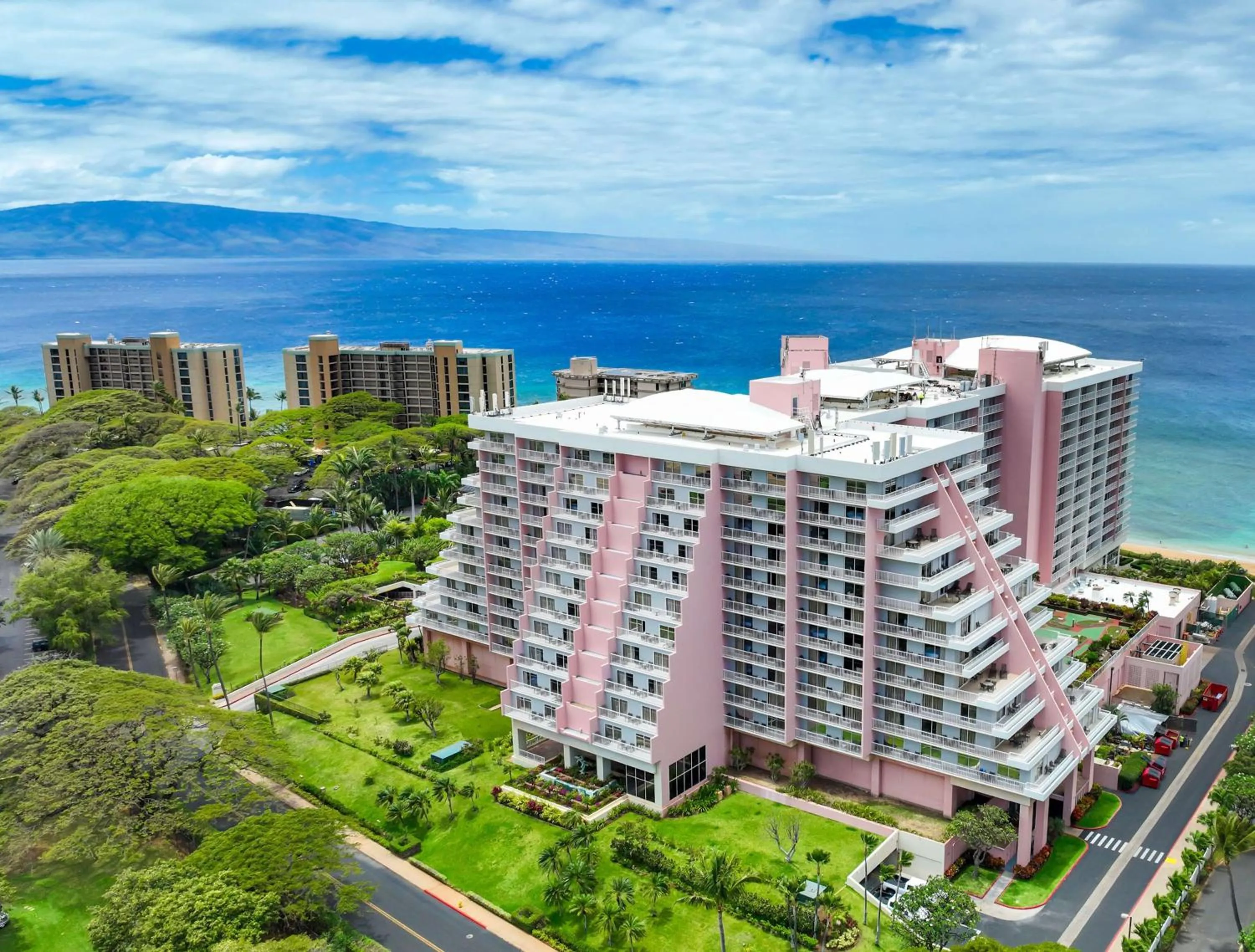 Property building in Hilton Vacation Club Ka'anapali Beach Maui